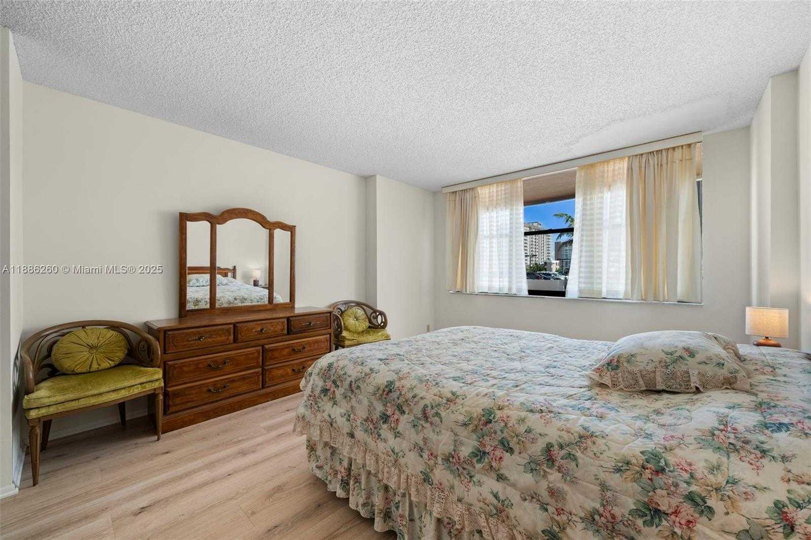 Small Image of 2401 SOUTH OCEAN DR #304, Hollywood Number 15