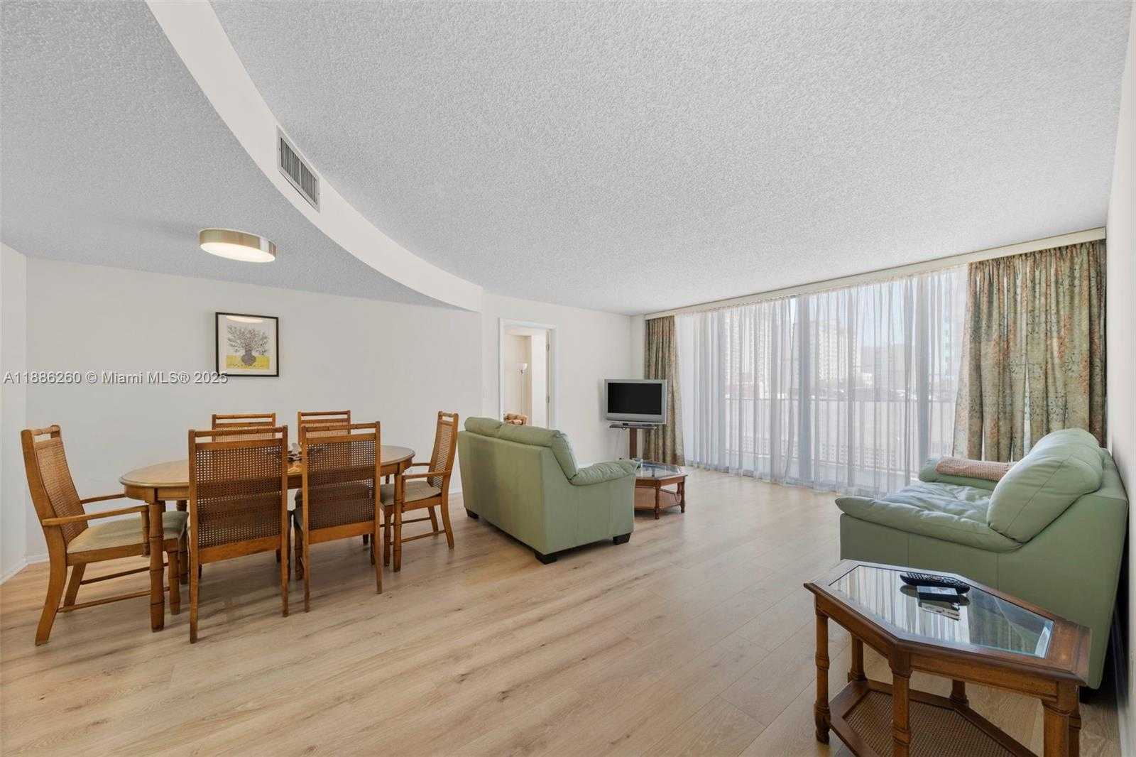 Small Image of 2401 SOUTH OCEAN DR #304, Hollywood Number 8