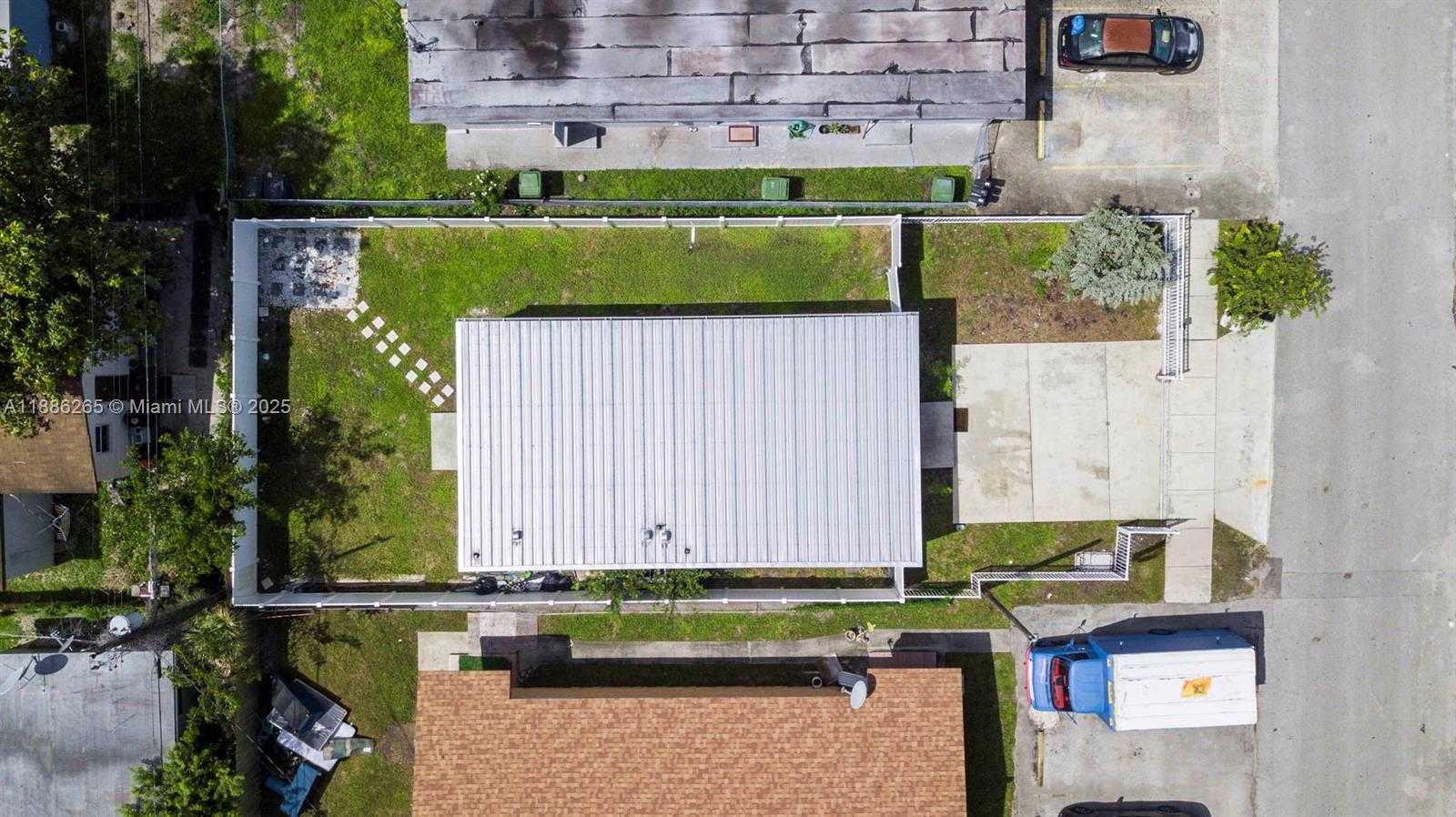 Small Image of 737 NORTH WEST 4TH ST, Hallandale Beach Number 23