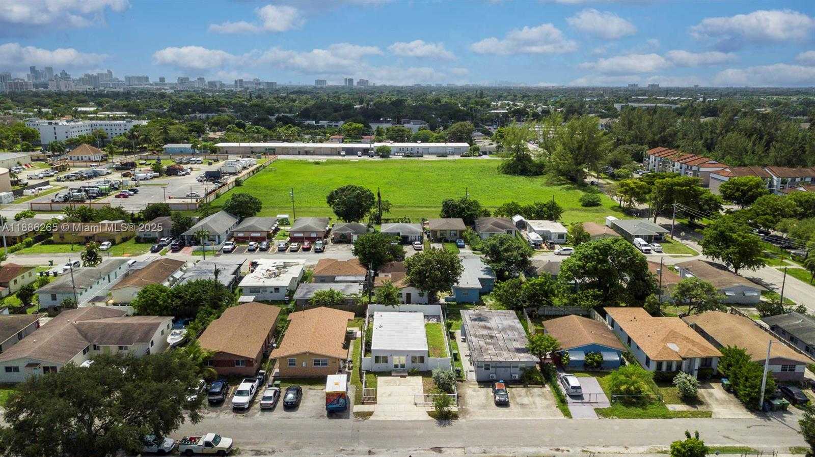 Small Image of 737 NORTH WEST 4TH ST, Hallandale Beach Number 24