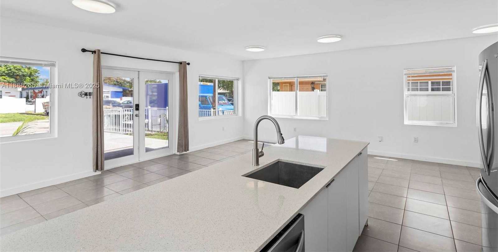 Small Image of 737 NORTH WEST 4TH ST, Hallandale Beach Number 8