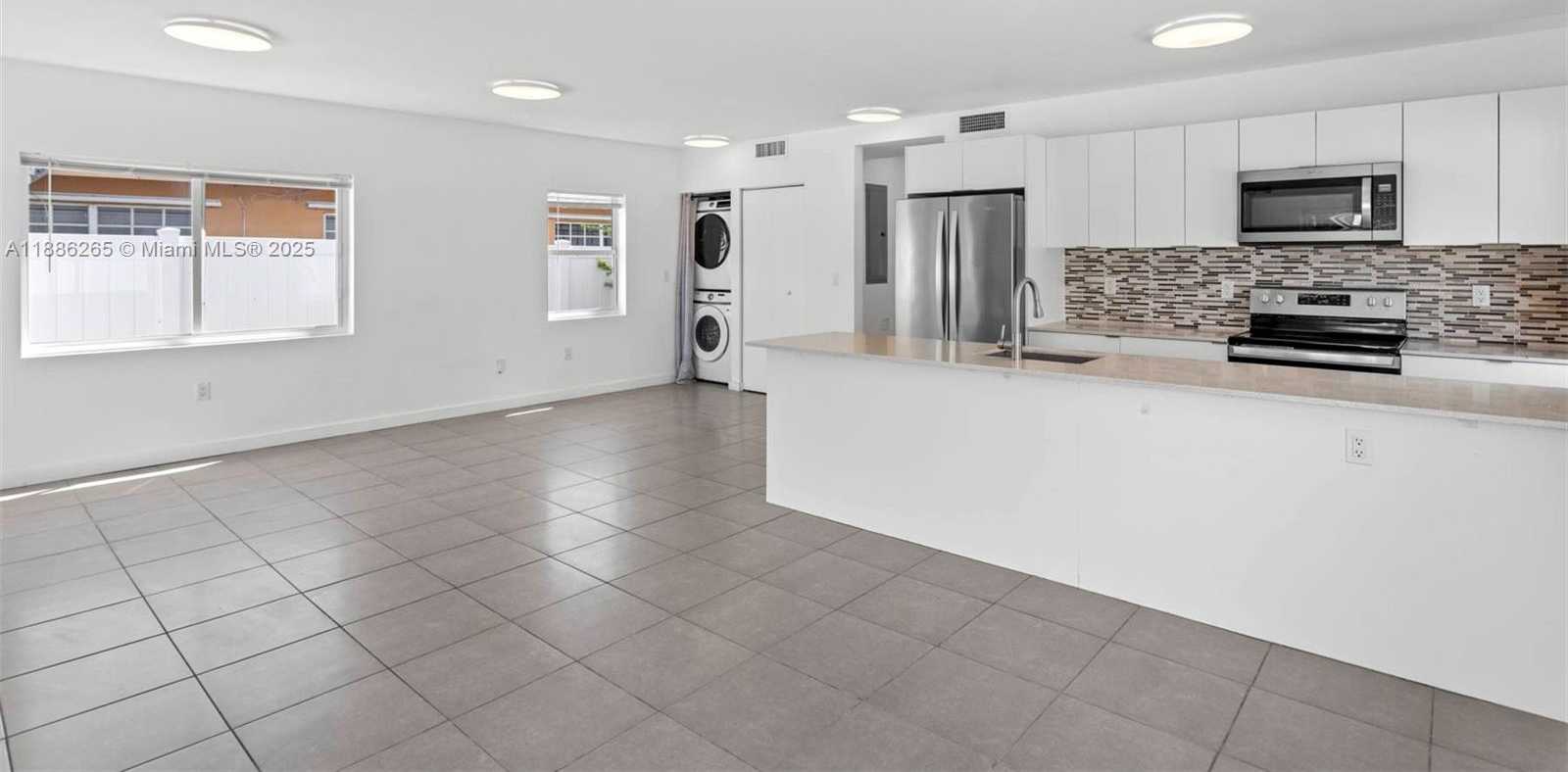 Small Image of 737 NORTH WEST 4TH ST, Hallandale Beach Number 9