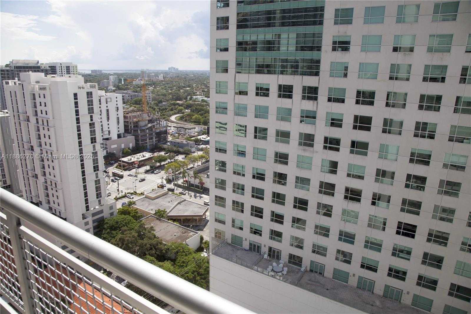 Small Image of 690 SOUTH WEST 1ST CT #2522, Miami Number 10