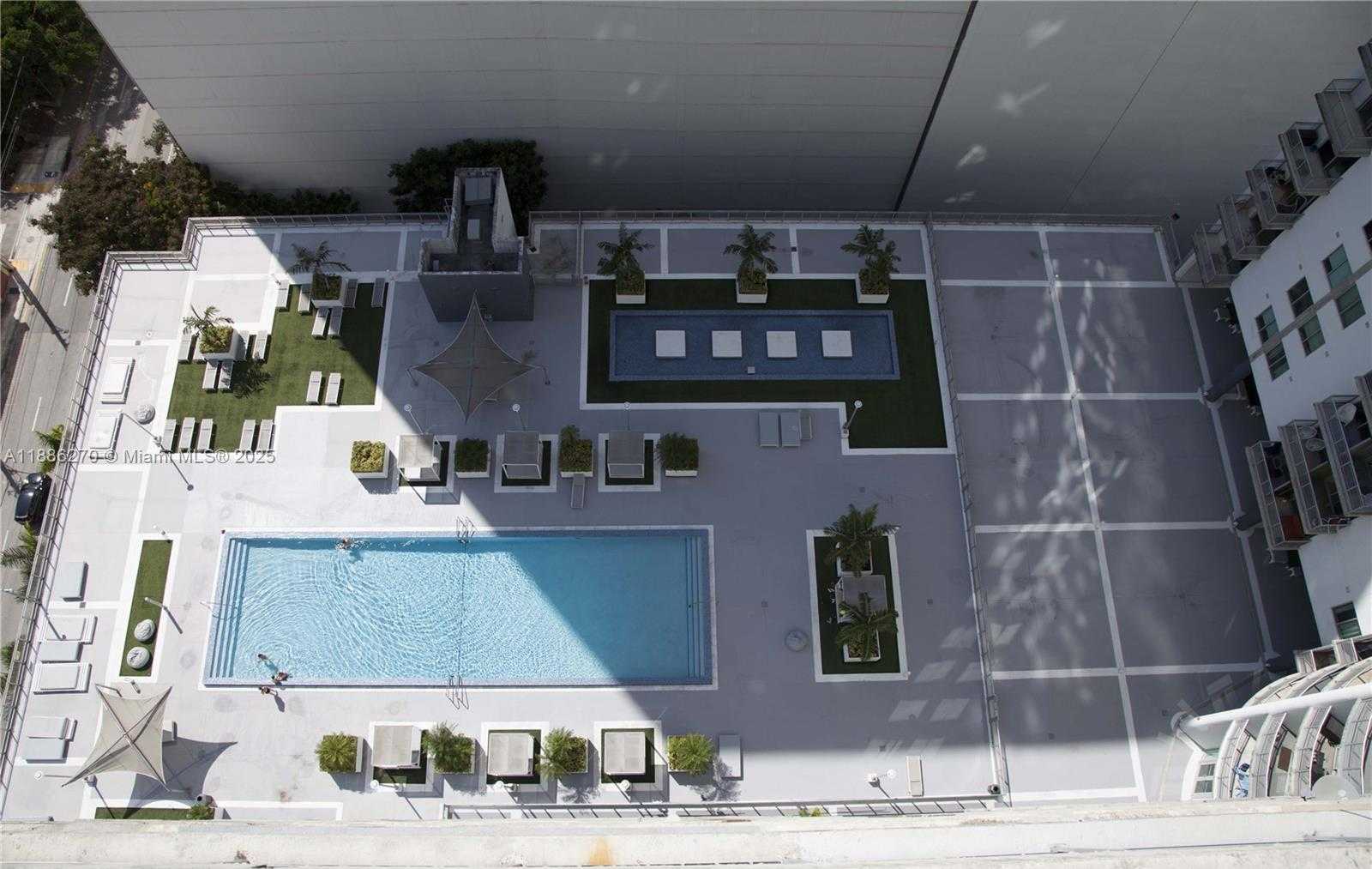 Small Image of 690 SOUTH WEST 1ST CT #2522, Miami Number 11