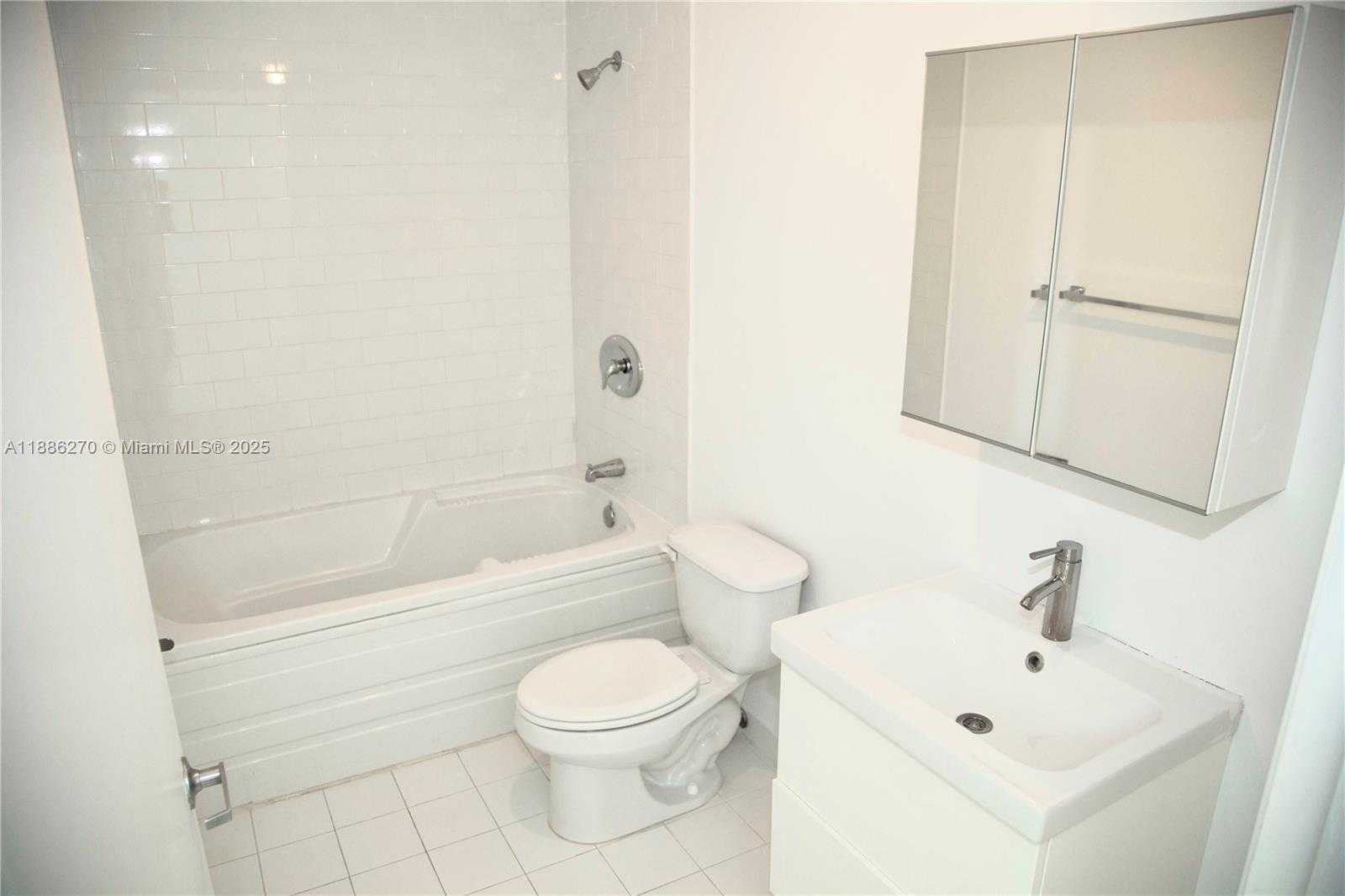 Small Image of 690 SOUTH WEST 1ST CT #2522, Miami Number 6