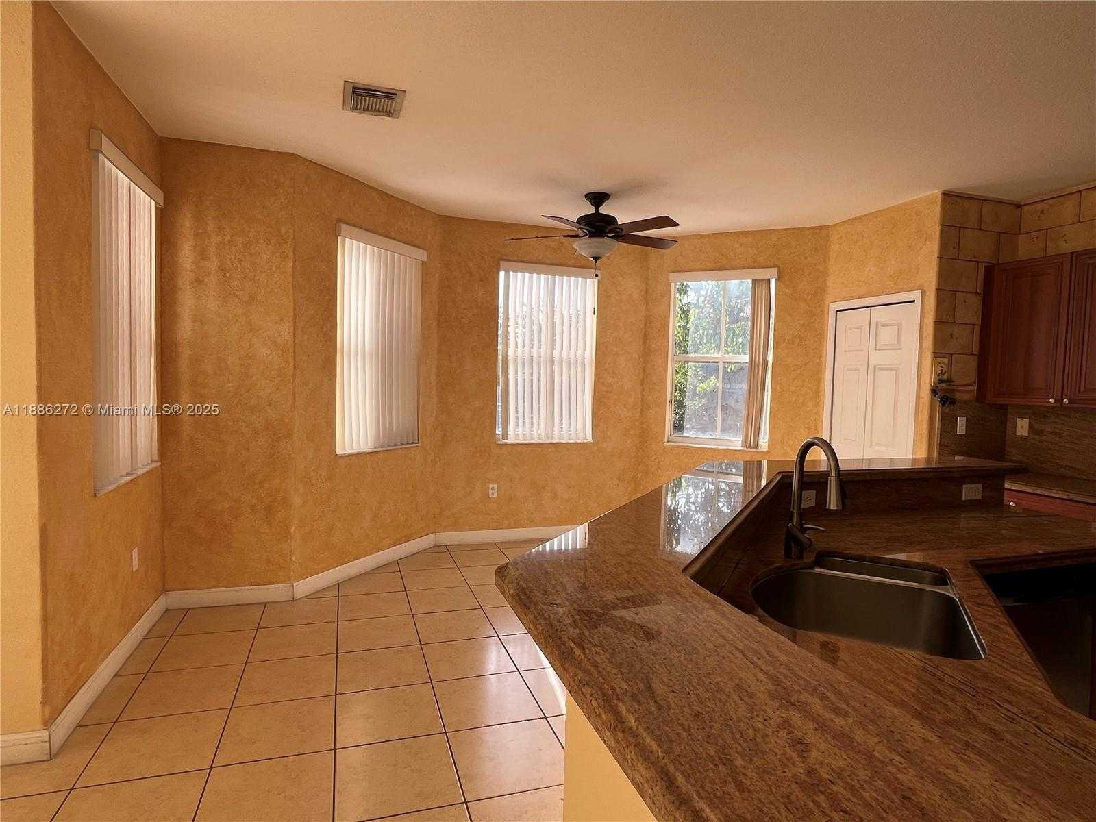 Small Image of 9140 SOUTH WEST 153RD AVE, Miami Number 32