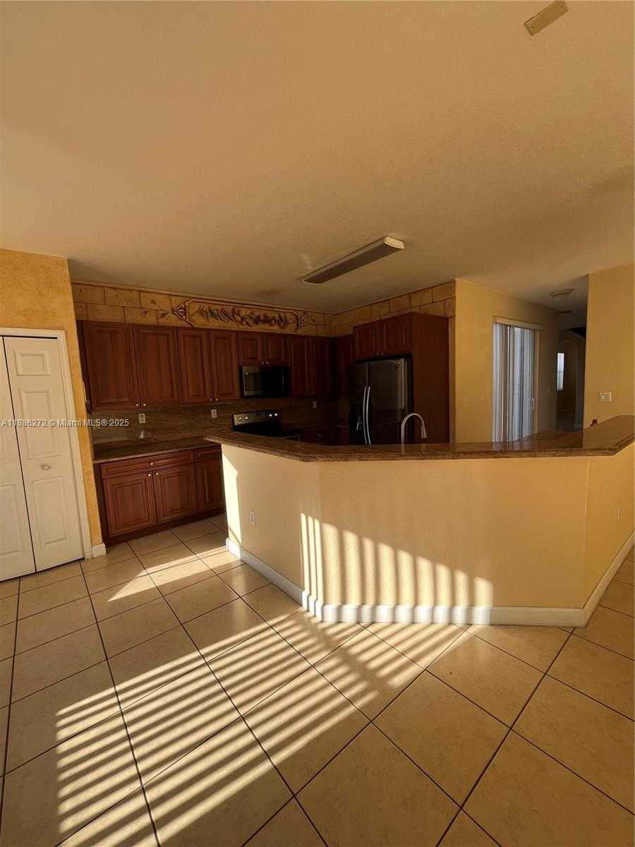 Small Image of 9140 SOUTH WEST 153RD AVE, Miami Number 35