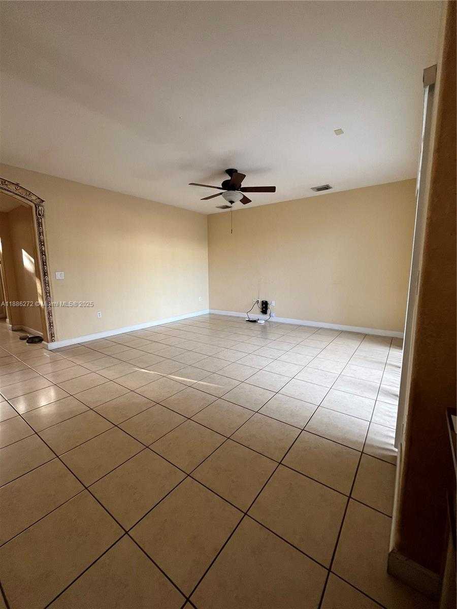 Small Image of 9140 SOUTH WEST 153RD AVE, Miami Number 40
