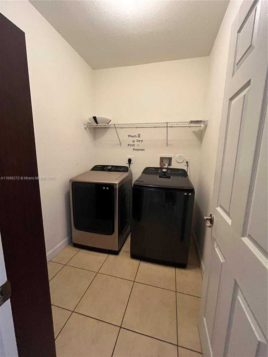 Small Image of 9140 SOUTH WEST 153RD AVE, Miami Number 46
