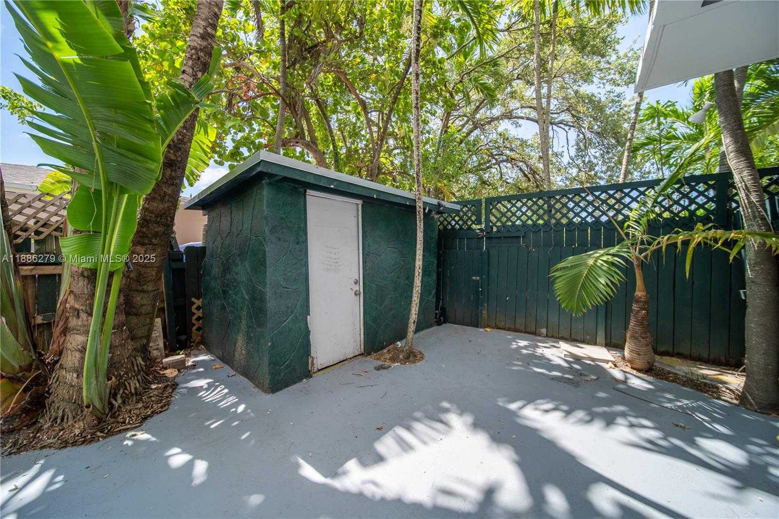 Small Image of 2745 SOUTH WEST 32ND AVE #2745, Miami Number 28