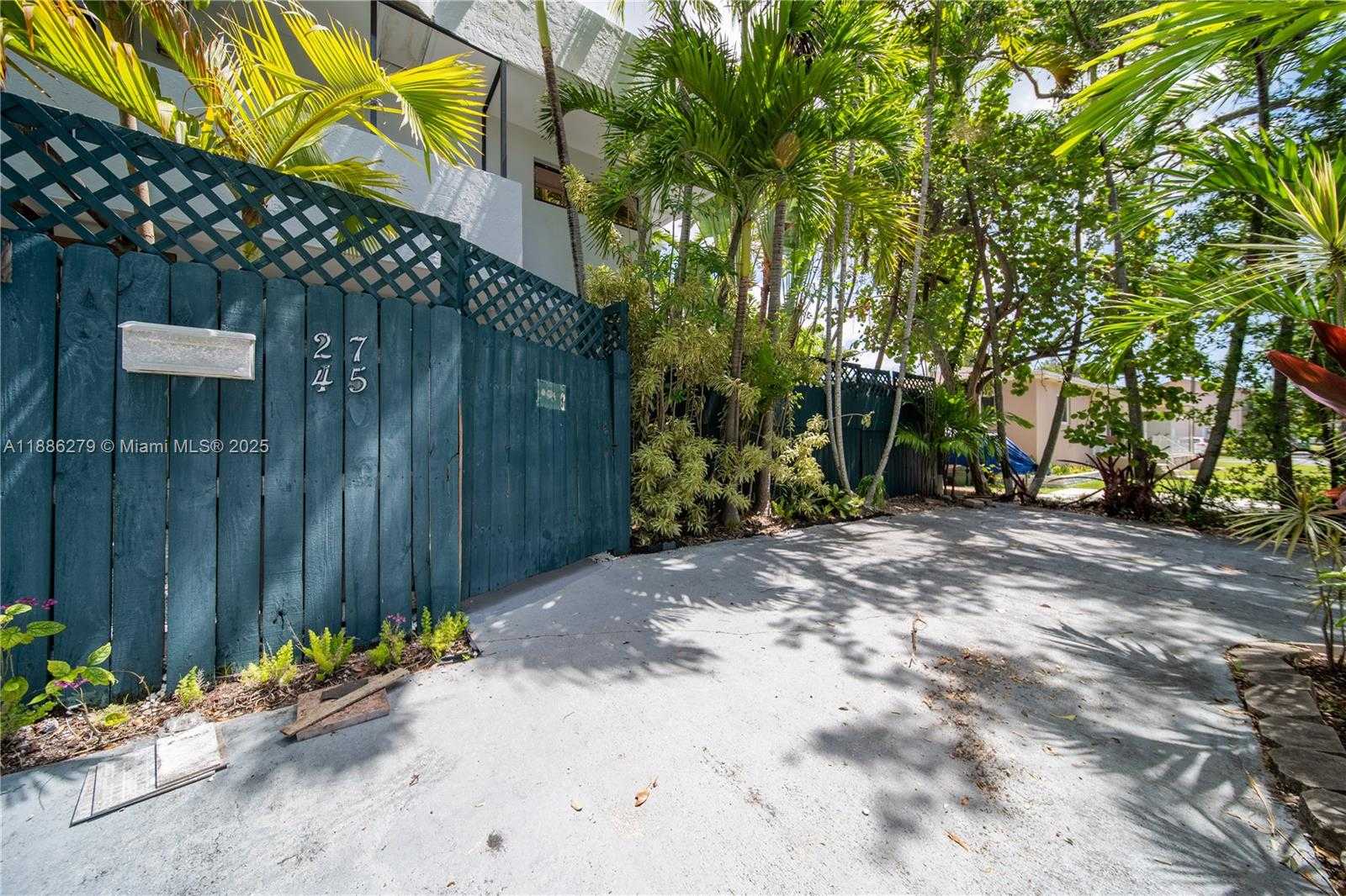 Small Image of 2745 SOUTH WEST 32ND AVE #2745, Miami Number 29