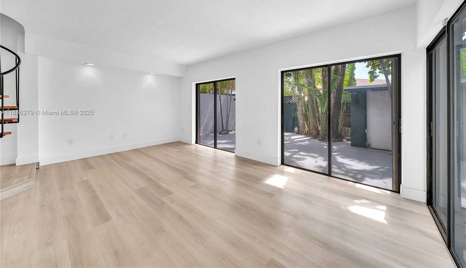 Small Image of 2745 SOUTH WEST 32ND AVE #2745, Miami Number 3