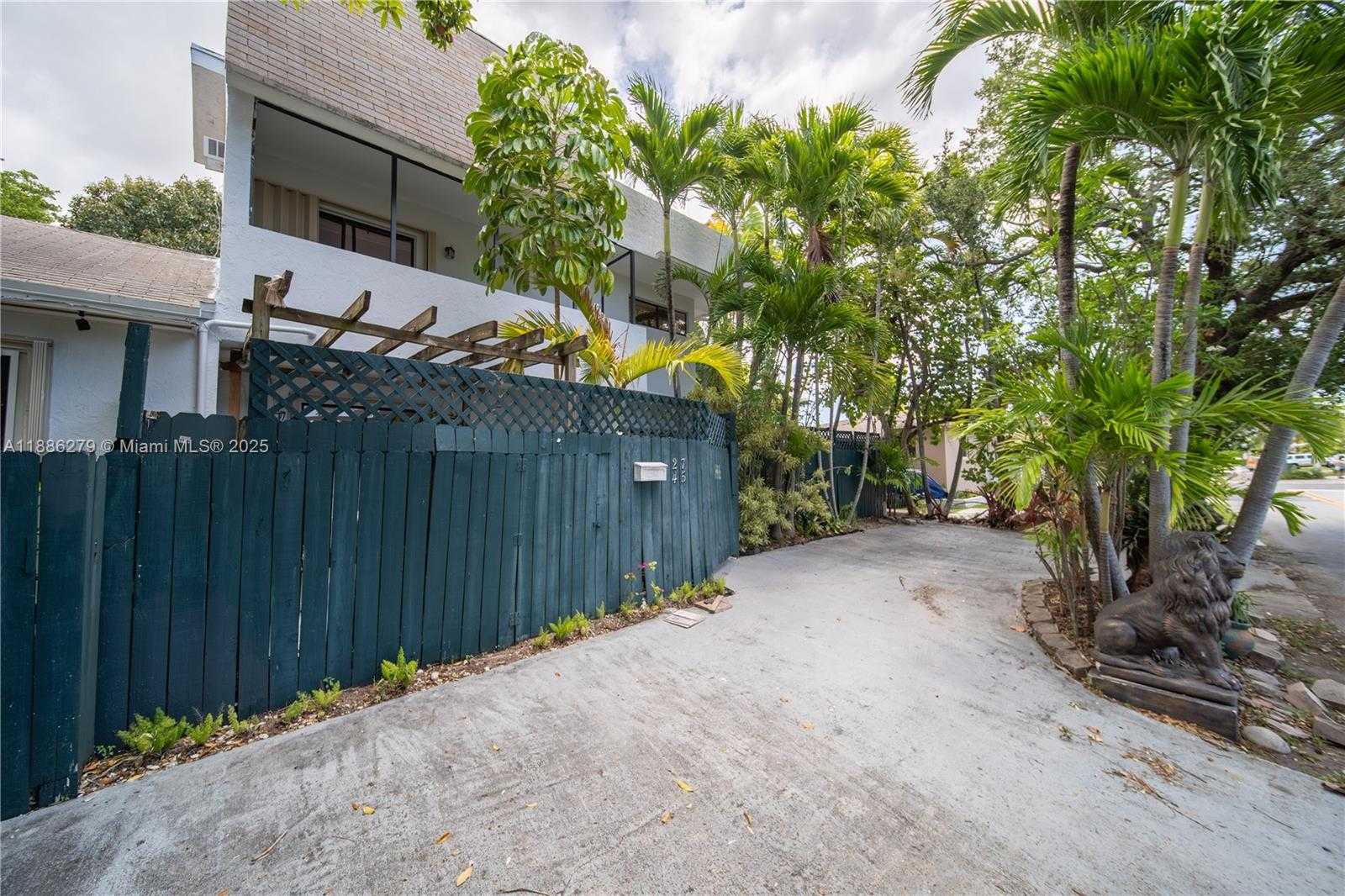 Small Image of 2745 SOUTH WEST 32ND AVE #2745, Miami Number 32