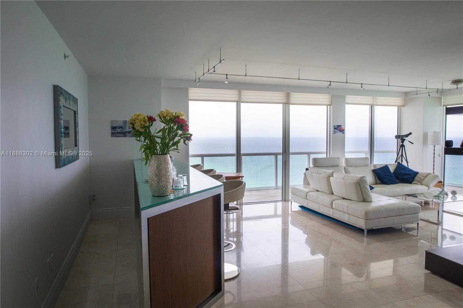 Small Image of 6365 COLLINS AVE #3201, Miami Beach Number 8