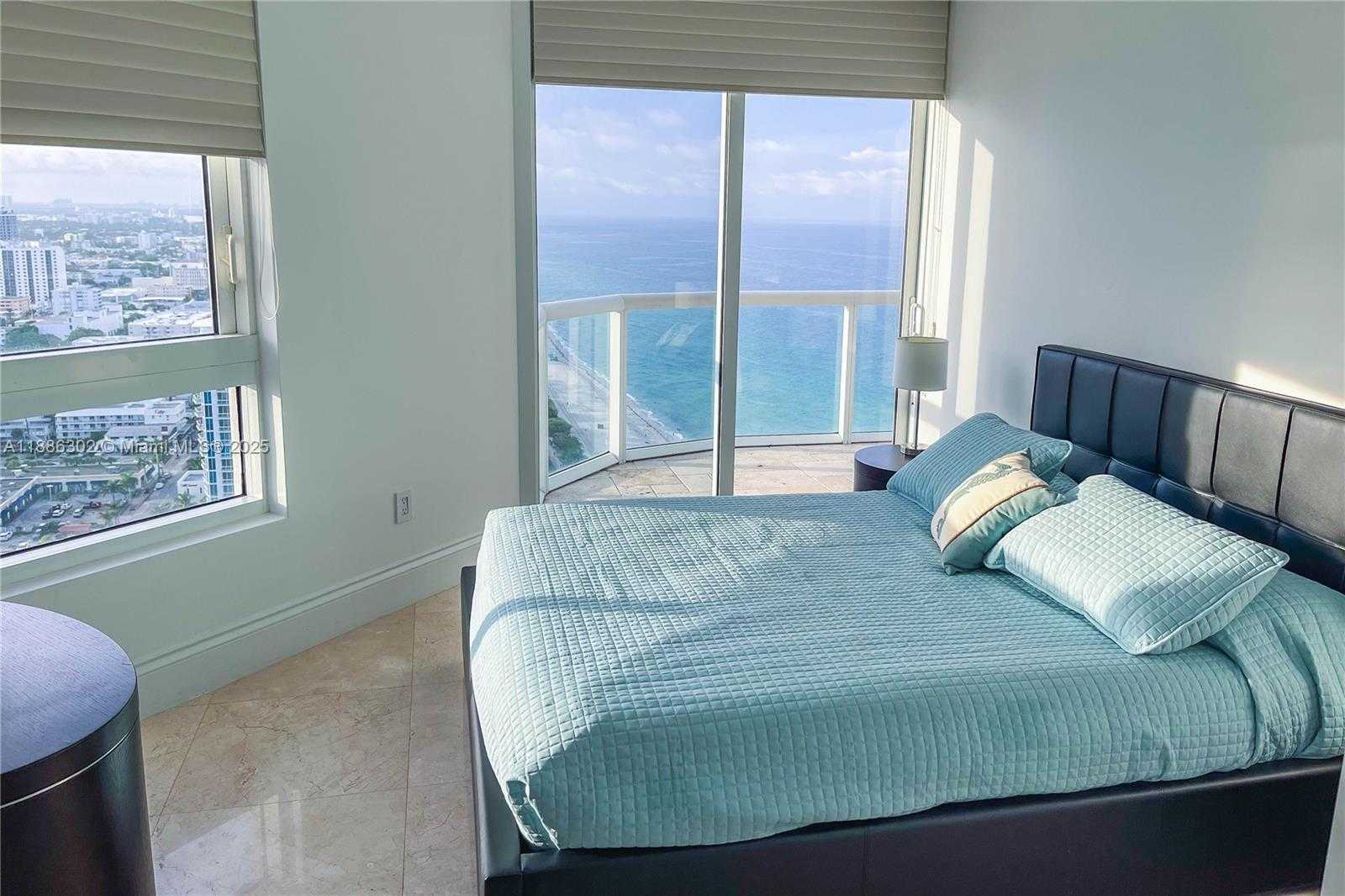 Small Image of 6365 COLLINS AVE #3201, Miami Beach Number 9