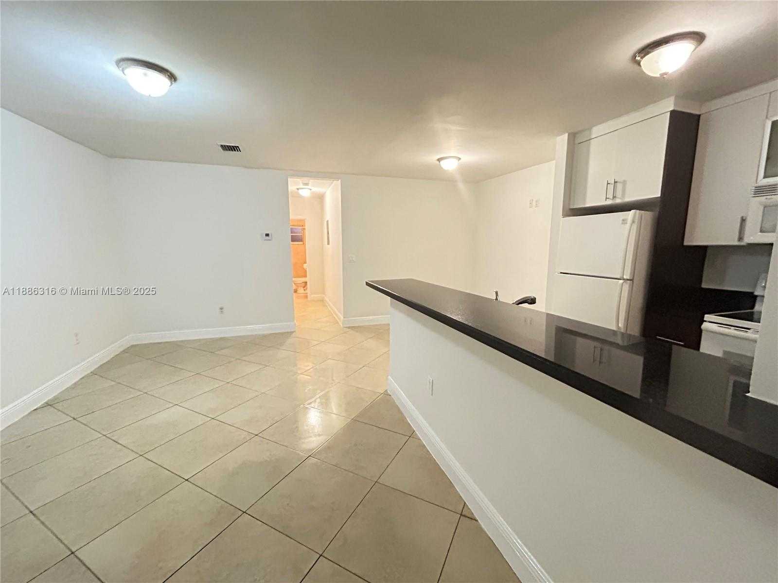 Small Image of 1034 LENOX AVE #3, Miami Beach Number 4