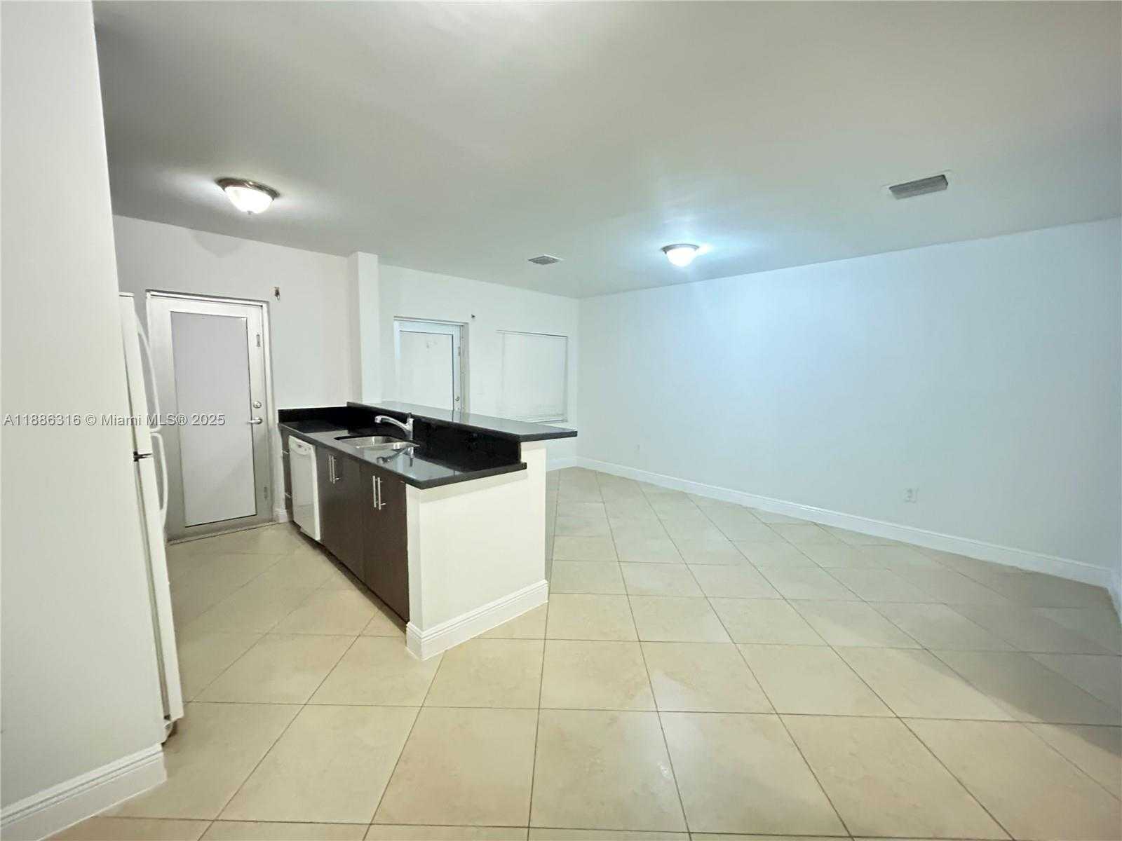 Small Image of 1034 LENOX AVE #3, Miami Beach Number 5