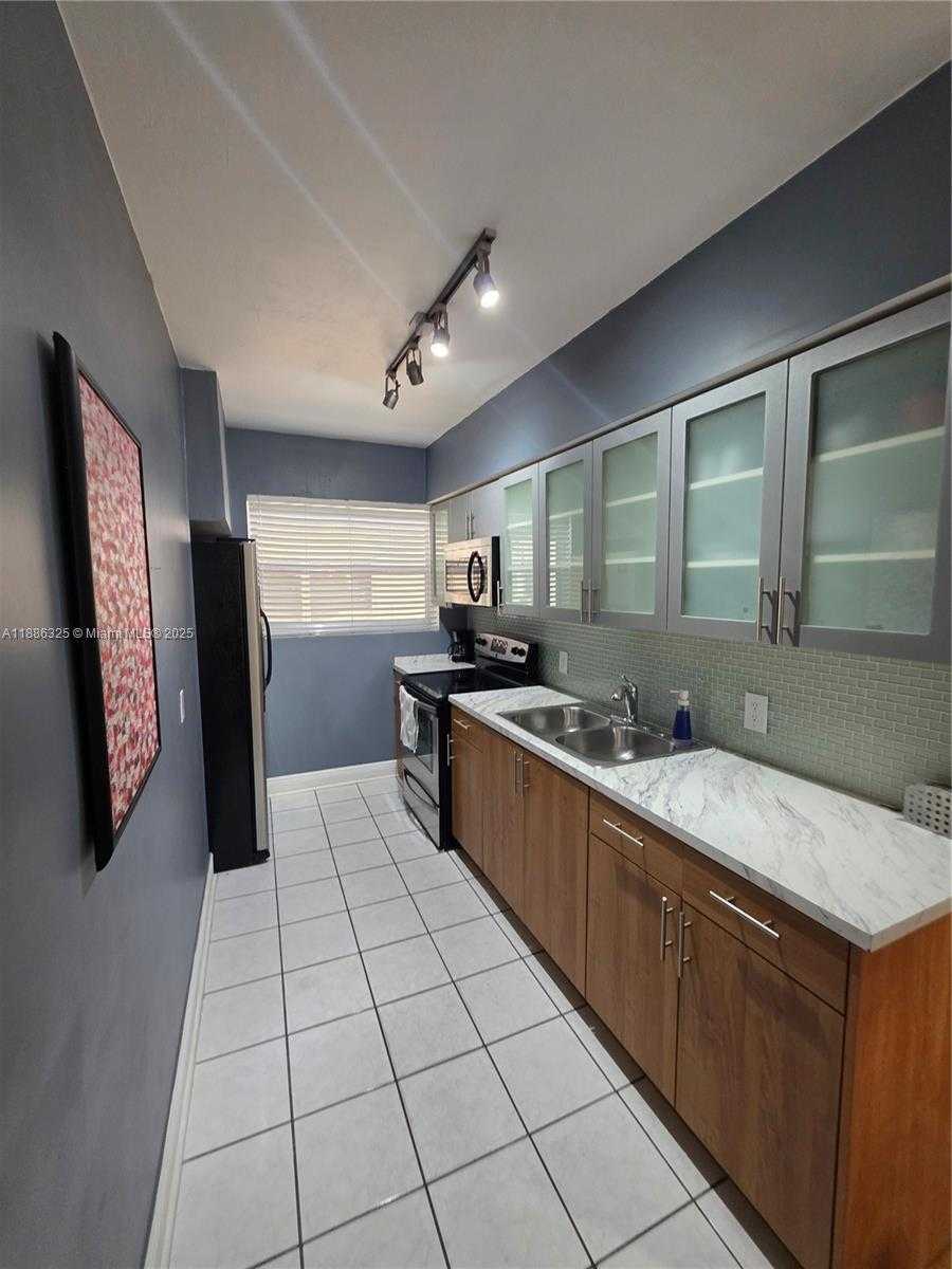 Small Image of 8024 HARDING AVE #7, Miami Beach Number 49
