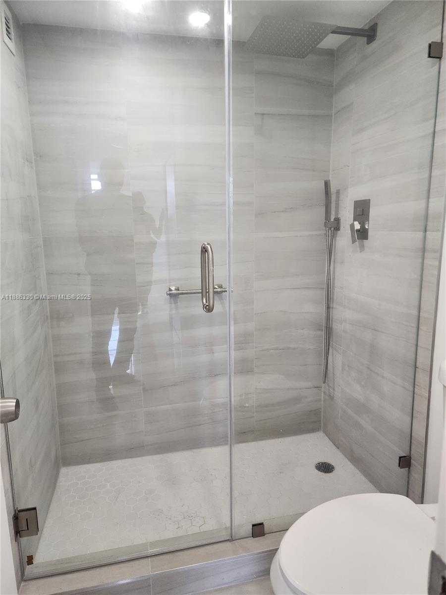 Small Image of 2841 NORTH EAST 163RD ST #805, North Miami Beach Number 10