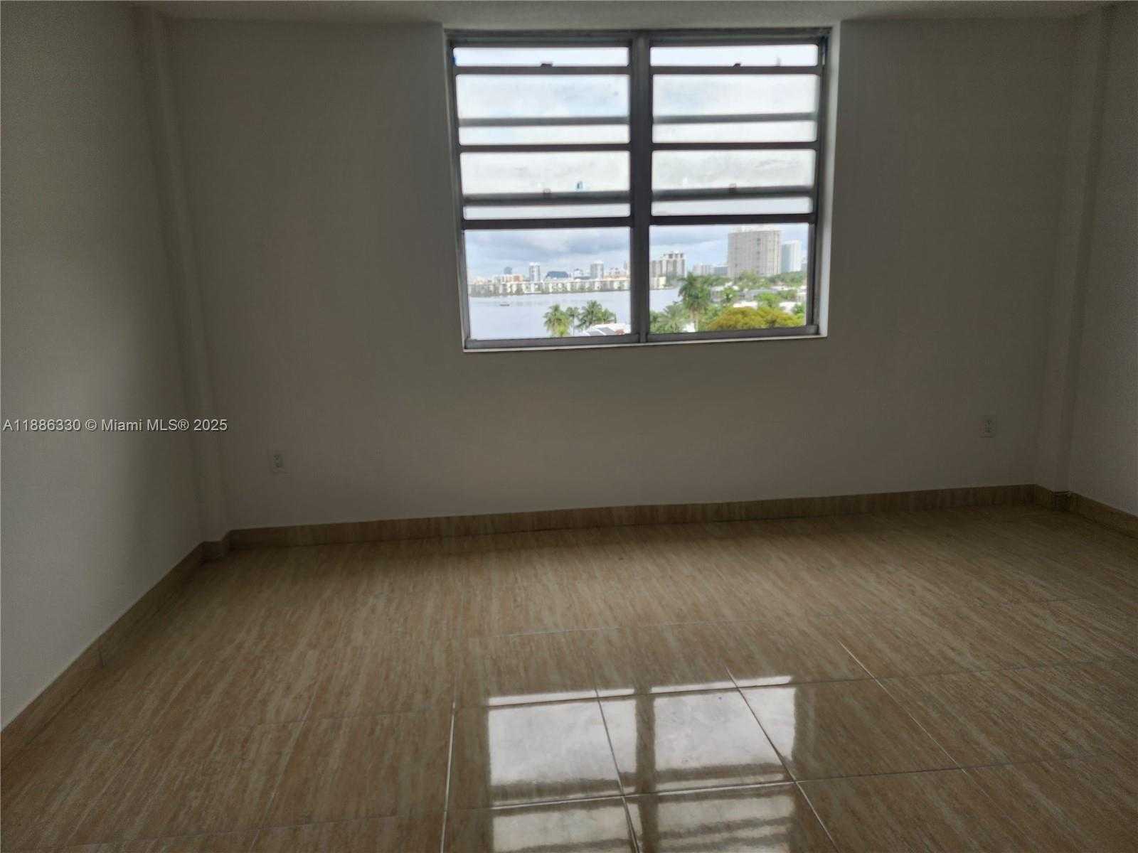 Small Image of 2841 NORTH EAST 163RD ST #805, North Miami Beach Number 12
