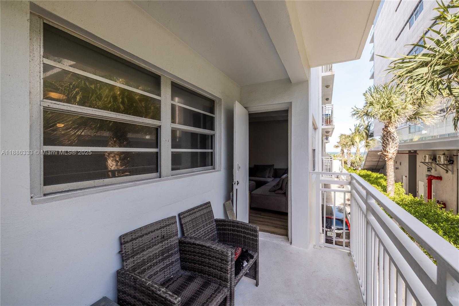 Small Image of 325 OCEAN DR #206, Miami Beach Number 14