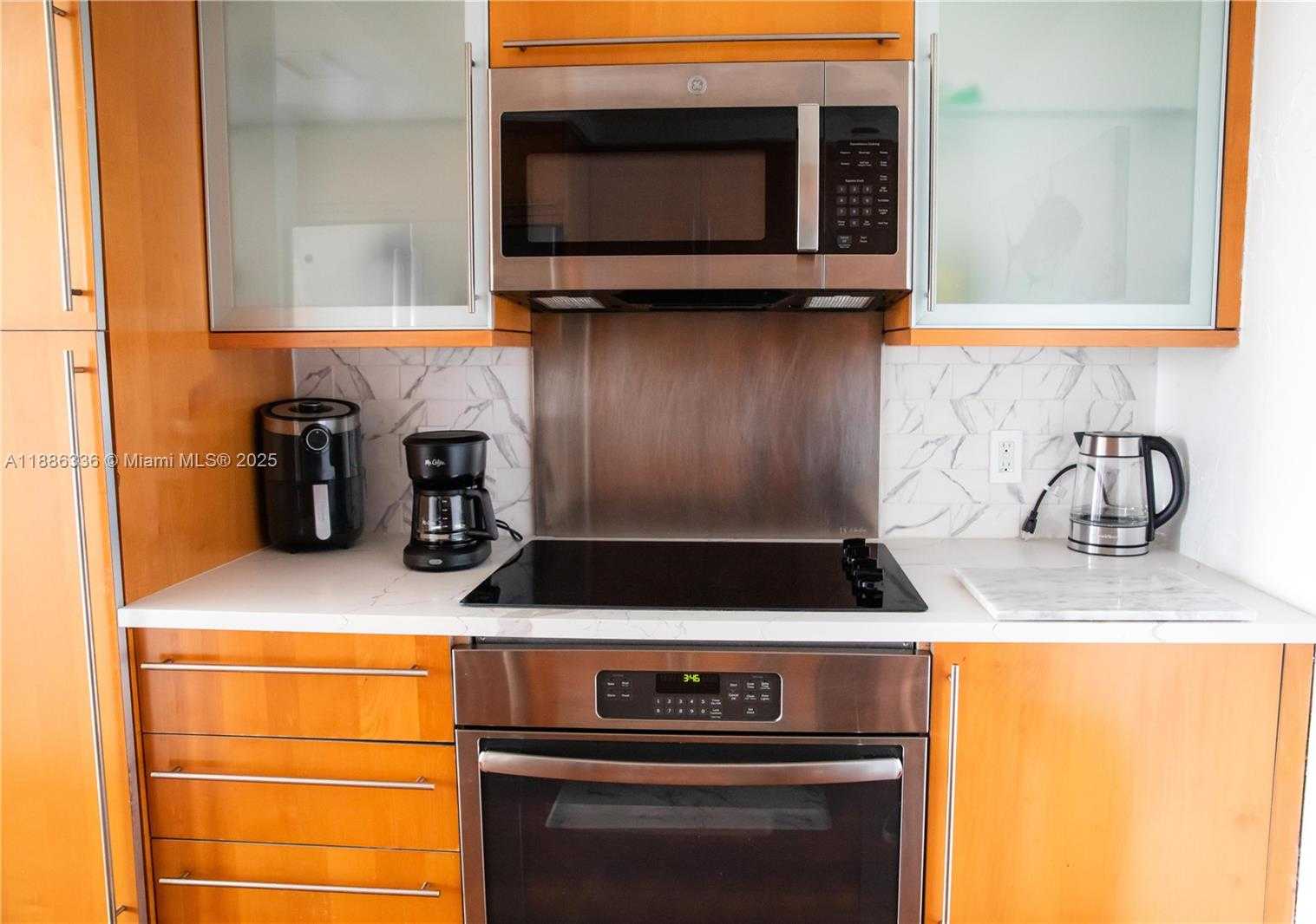 Small Image of 6365 COLLINS AVE #2311, Miami Beach Number 11
