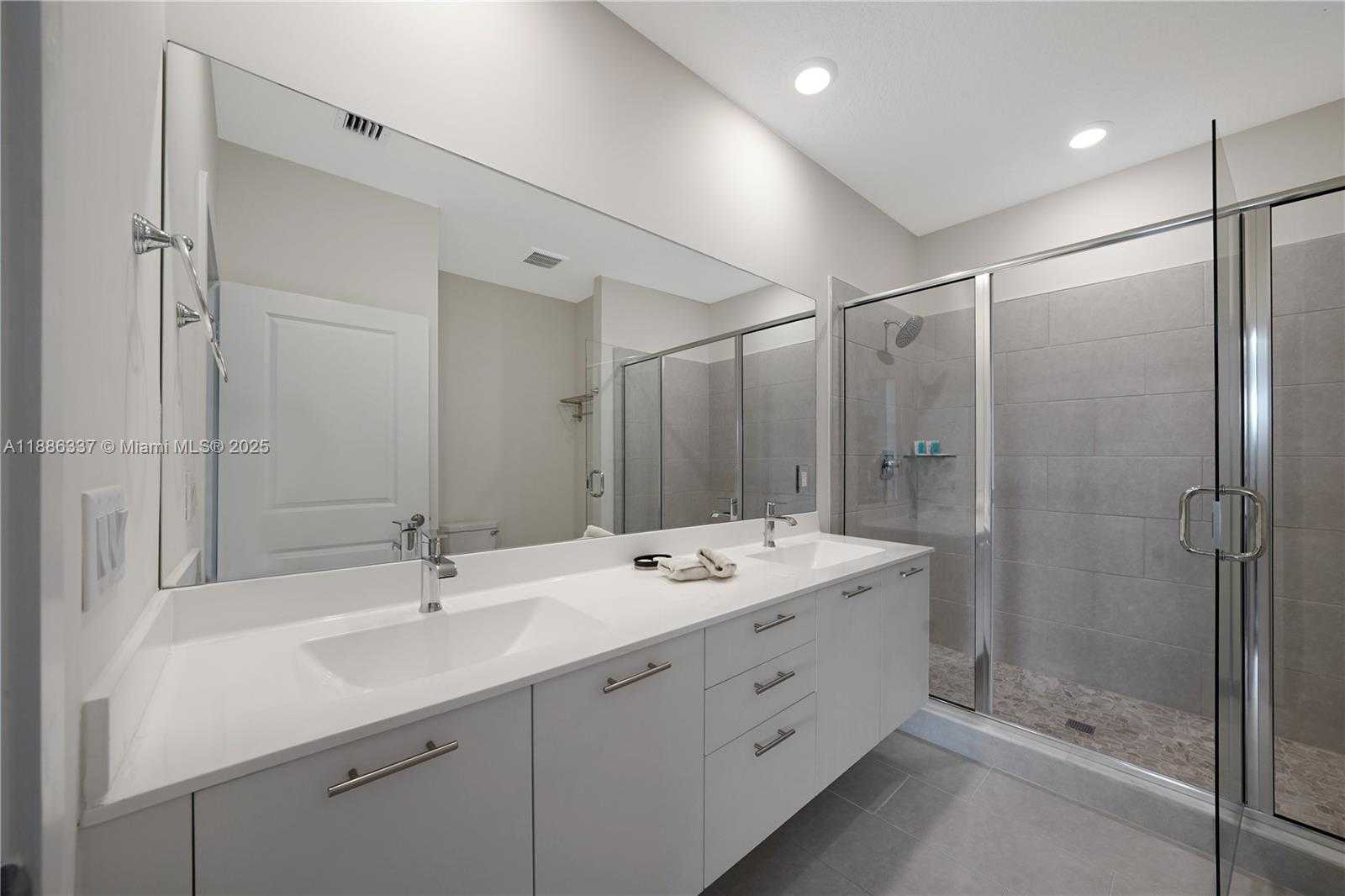 Small Image of 8167 NORTH WEST 41ST ST #E-203, Doral Number 17