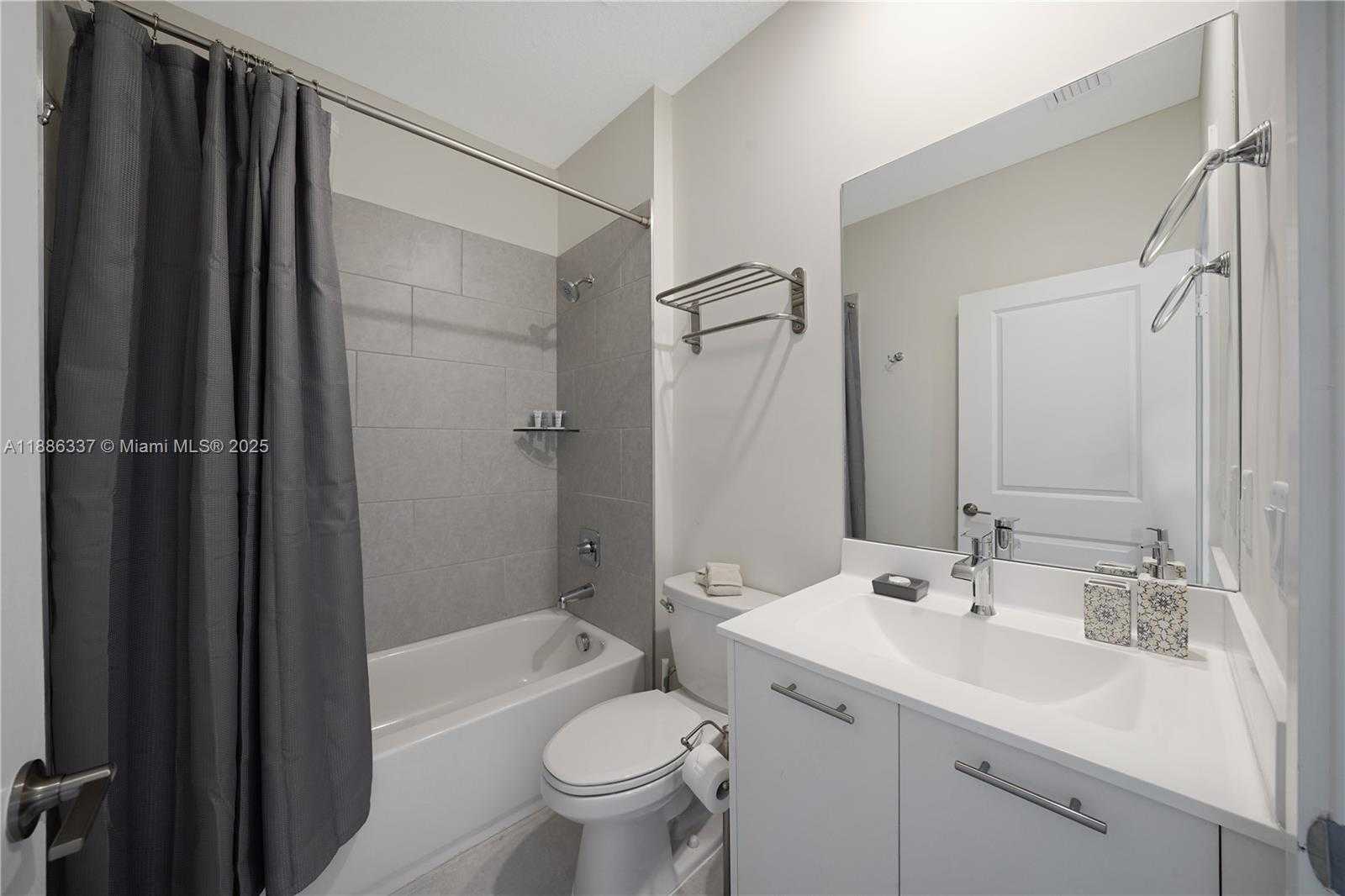Small Image of 8167 NORTH WEST 41ST ST #E-203, Doral Number 24
