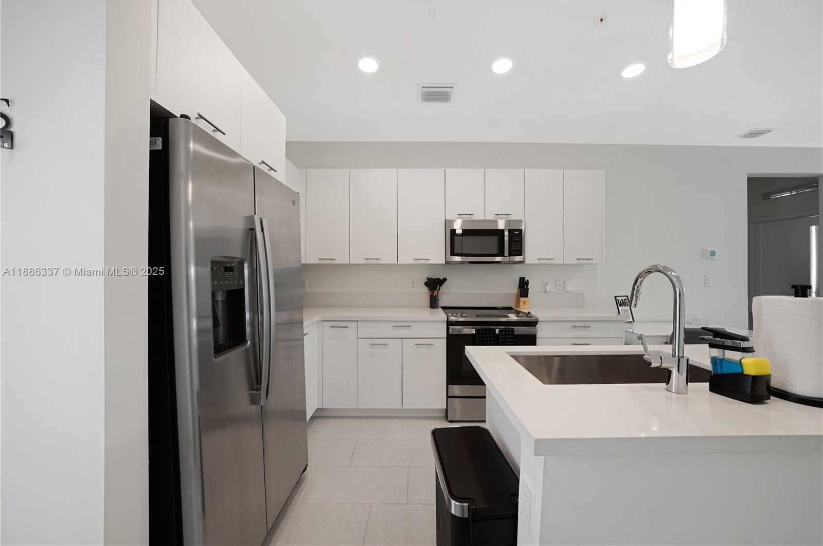 Small Image of 8167 NORTH WEST 41ST ST #E-203, Doral Number 8
