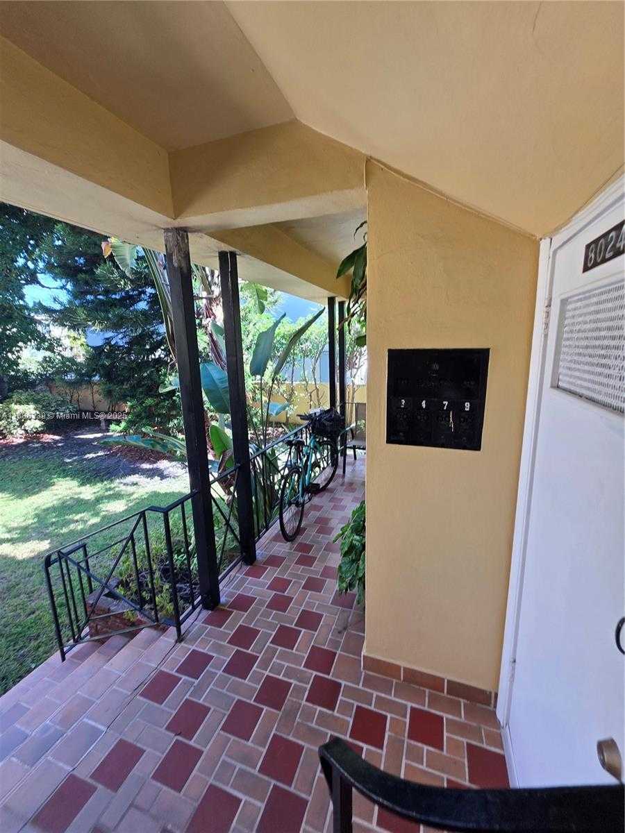 Small Image of 8024 HARDING AVE #8, Miami Beach Number 34