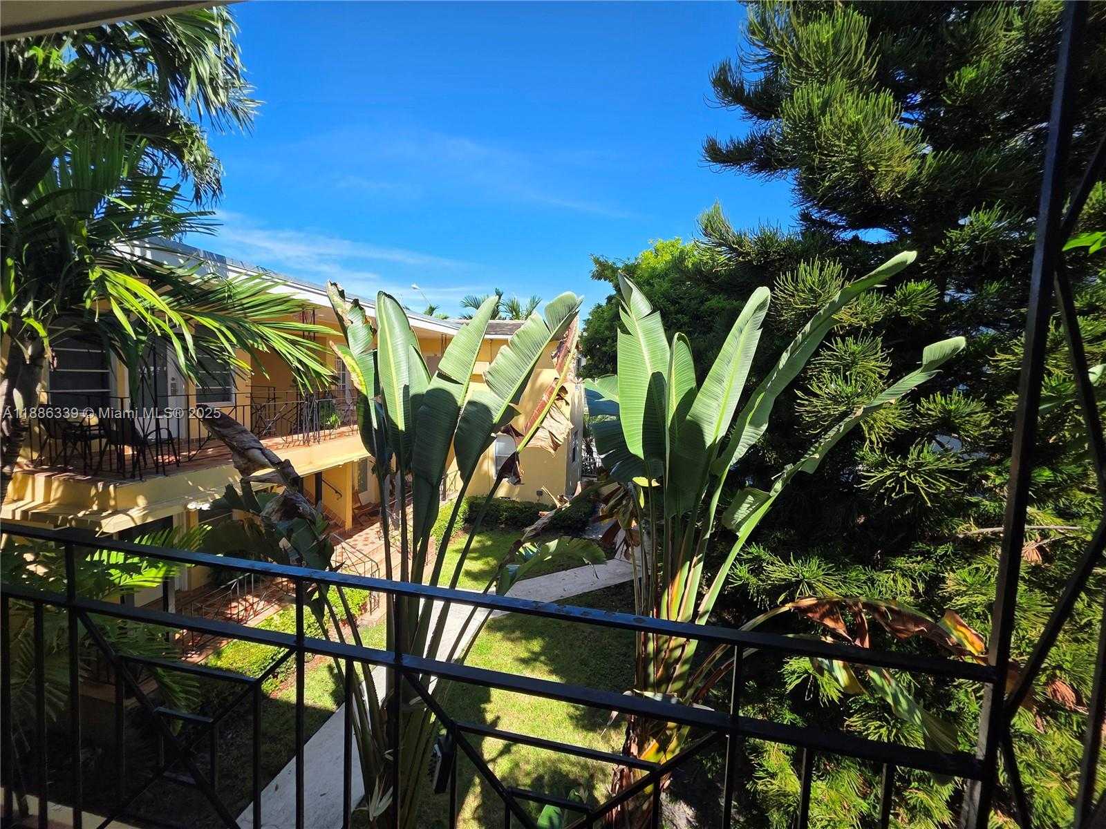 Small Image of 8024 HARDING AVE #8, Miami Beach Number 36