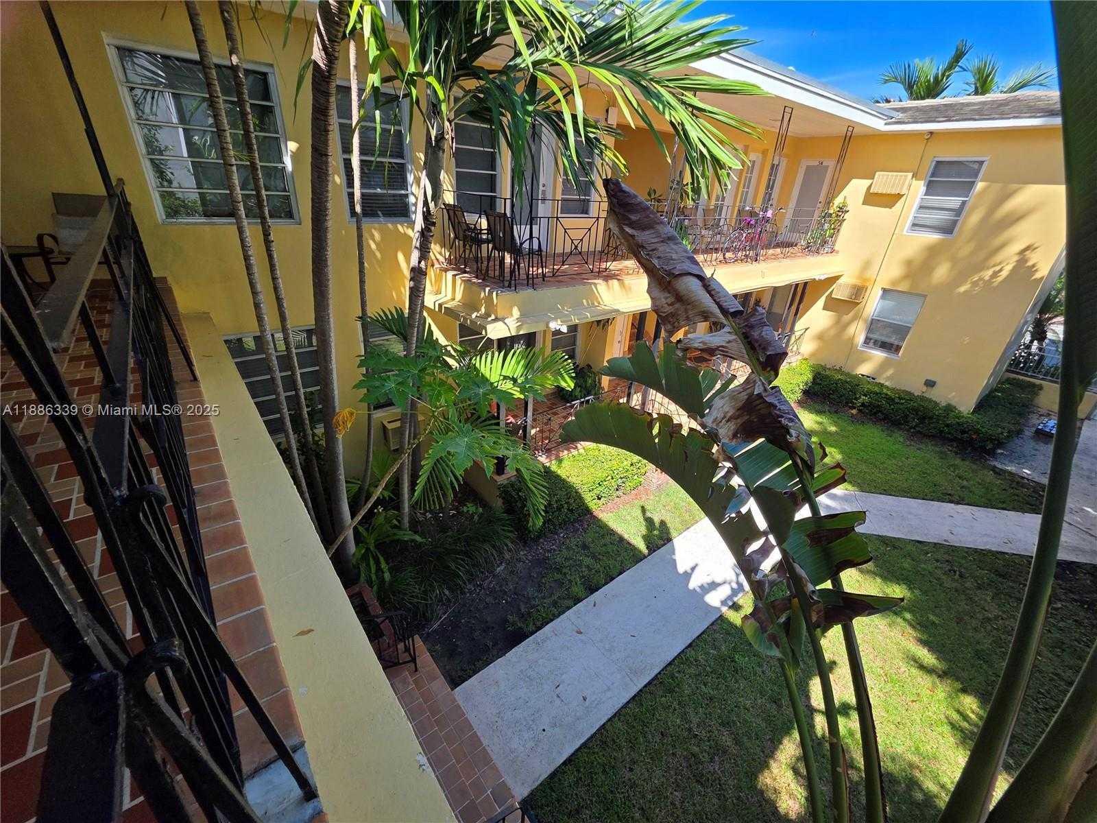Small Image of 8024 HARDING AVE #8, Miami Beach Number 37