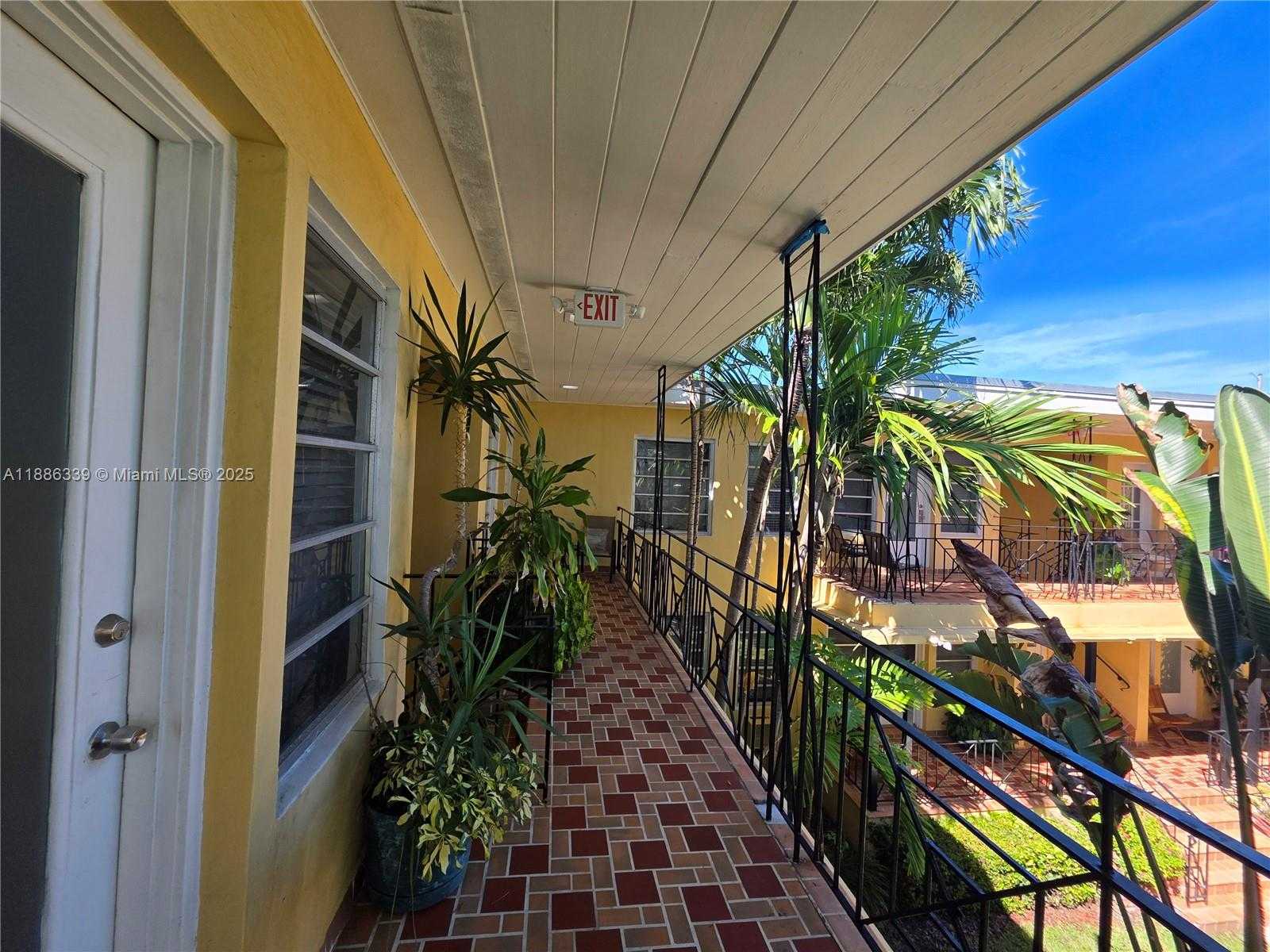 Small Image of 8024 HARDING AVE #8, Miami Beach Number 38
