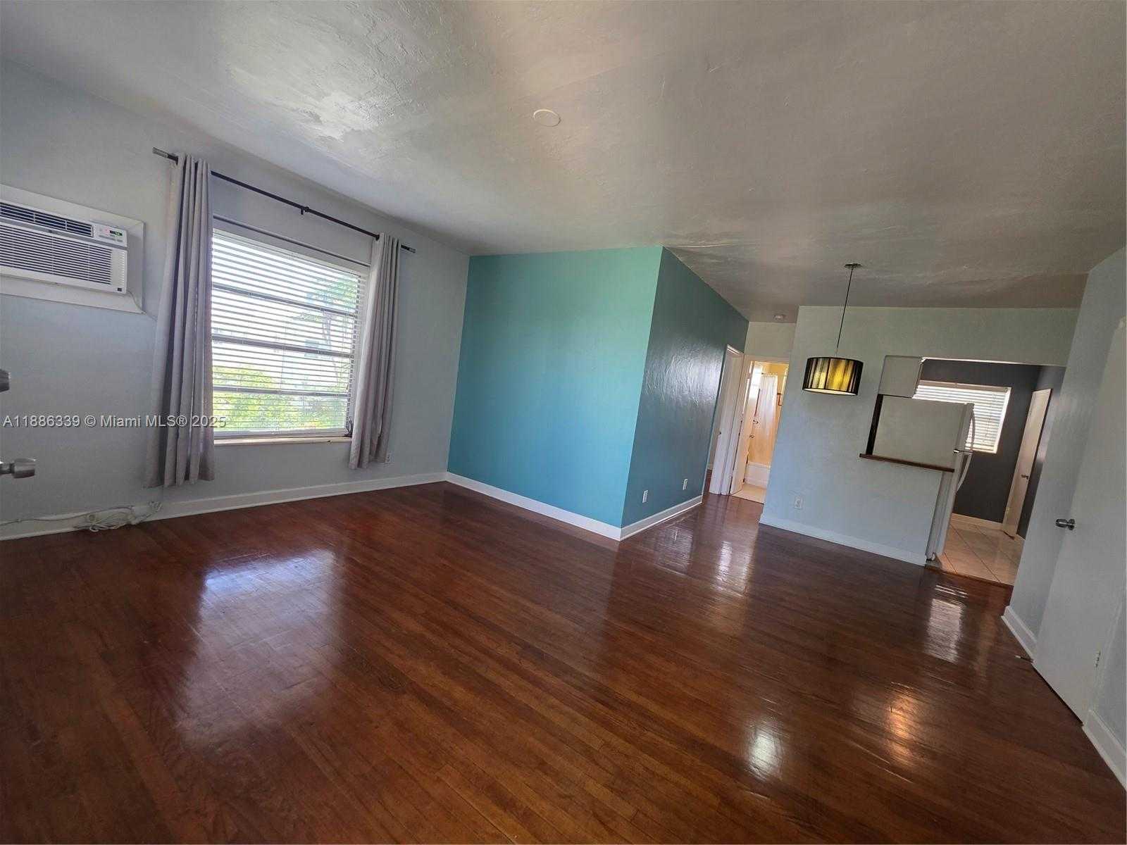 Small Image of 8024 HARDING AVE #8, Miami Beach Number 4