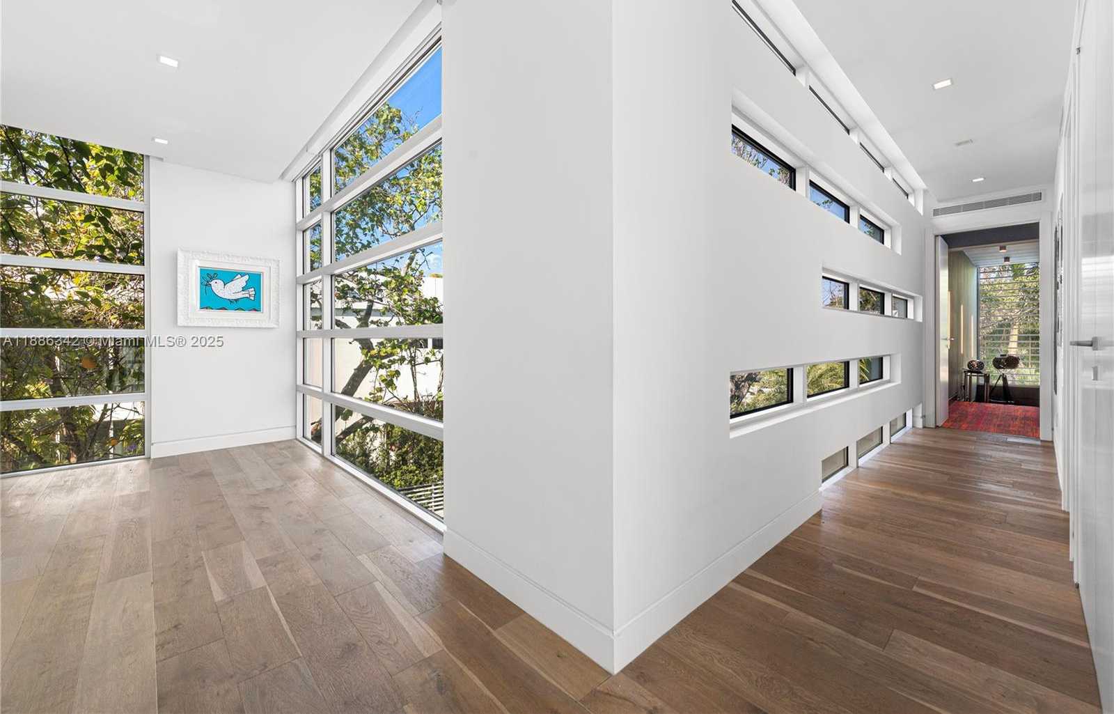 Small Image of 440 SOUTH HIBISCUS DR, Miami Beach Number 28