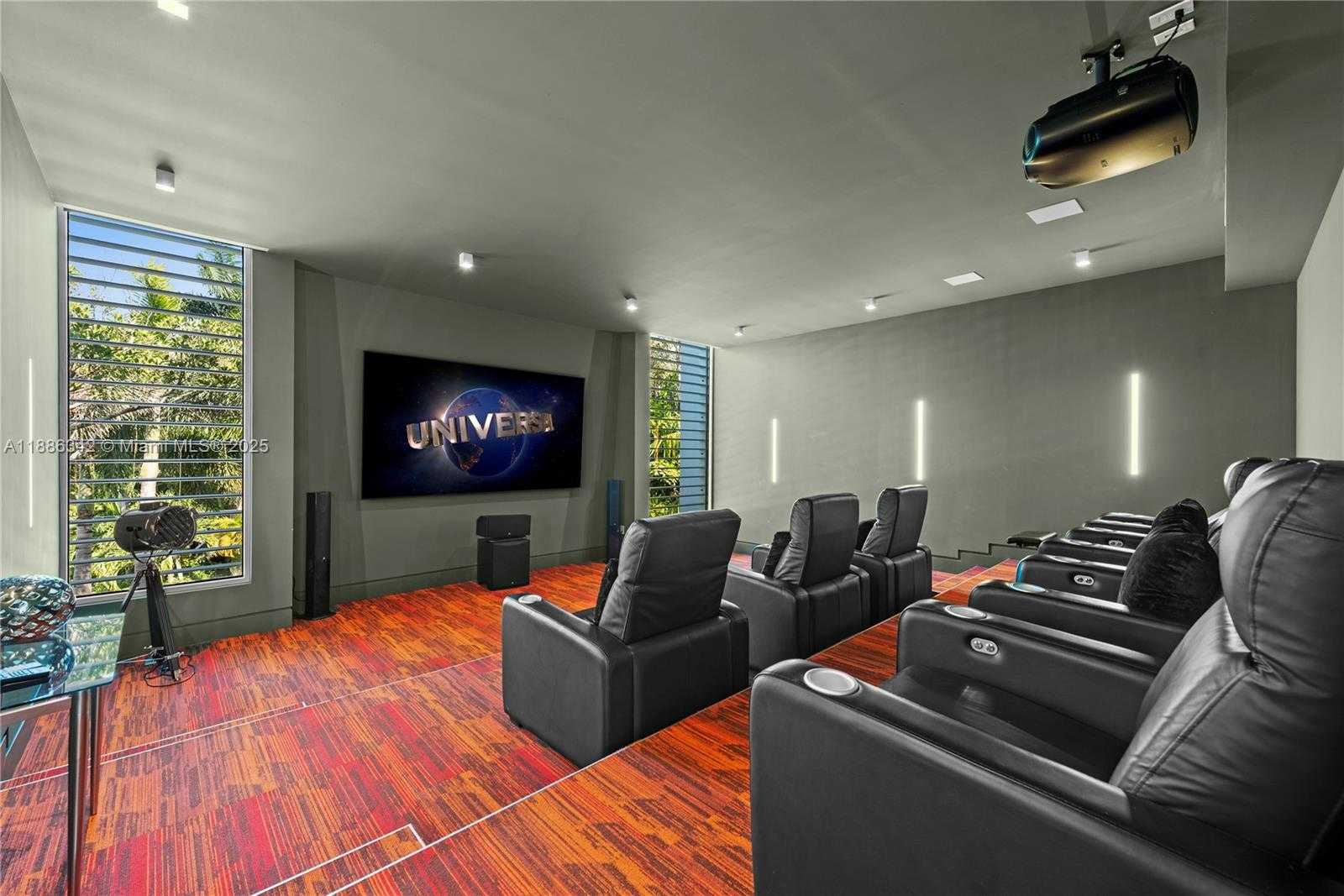 Small Image of 440 SOUTH HIBISCUS DR, Miami Beach Number 29