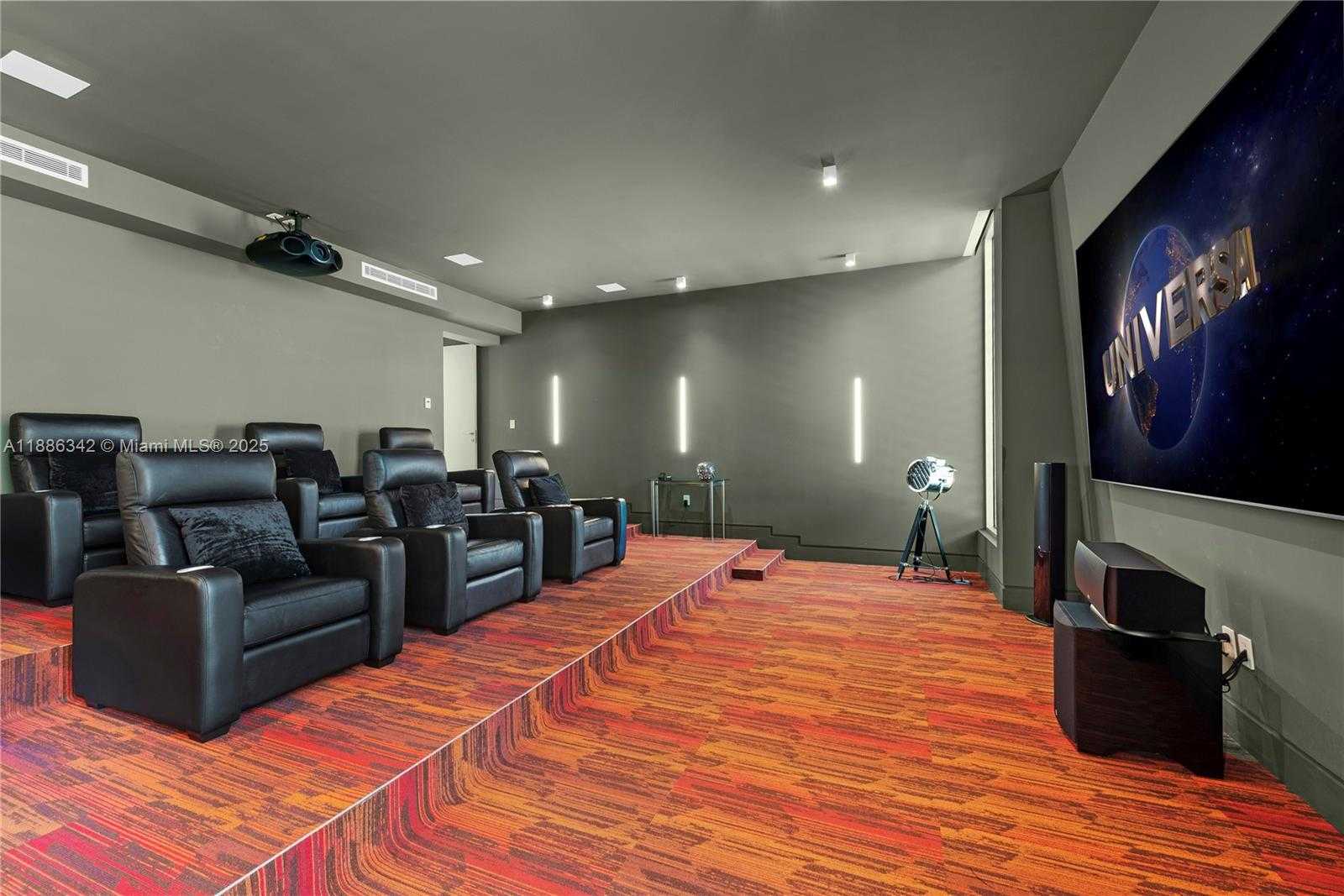 Small Image of 440 SOUTH HIBISCUS DR, Miami Beach Number 30
