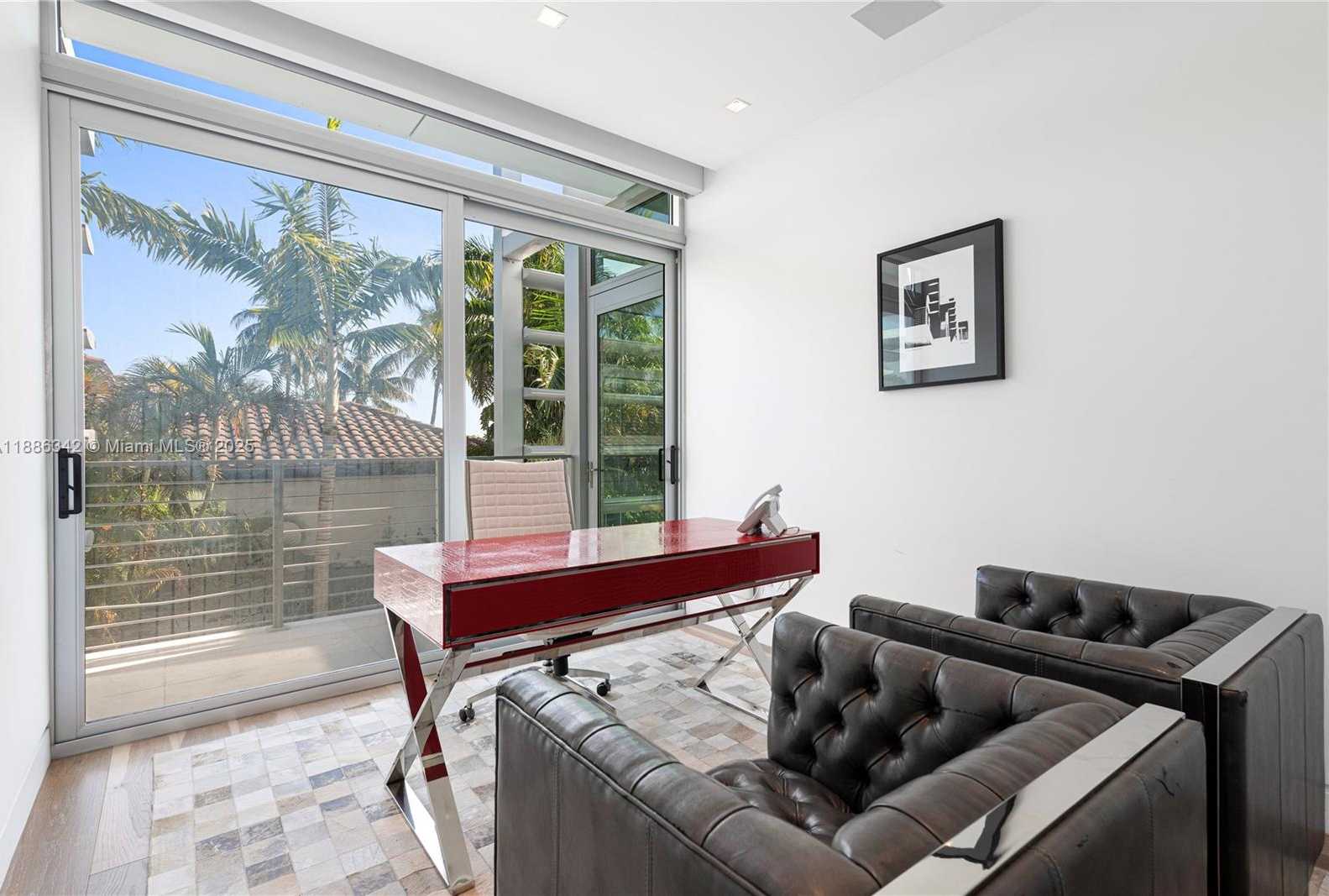 Small Image of 440 SOUTH HIBISCUS DR, Miami Beach Number 56