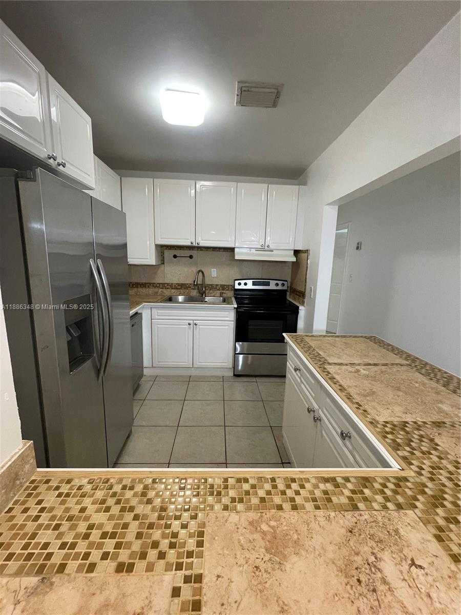 Small Image of Miami Number 4