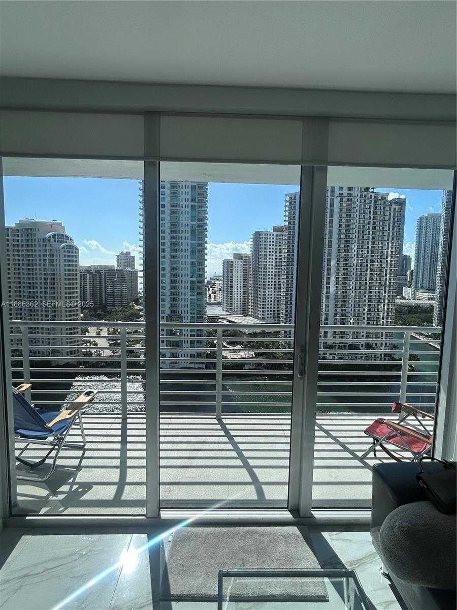 Small Image of 325 SOUTH BISCAYNE BLVD #2321, Miami Number 2
