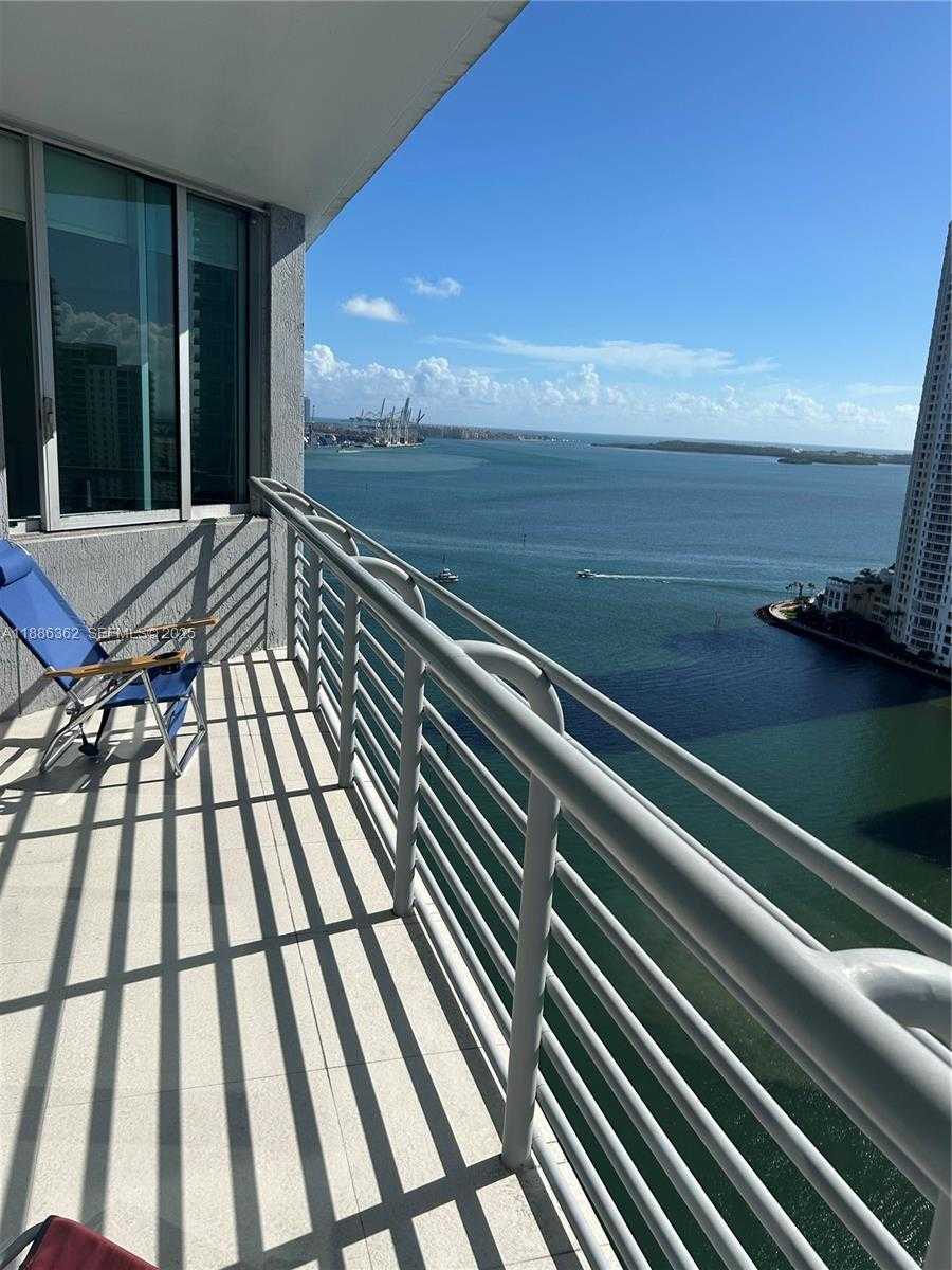 Small Image of 325 SOUTH BISCAYNE BLVD #2321, Miami Number 4