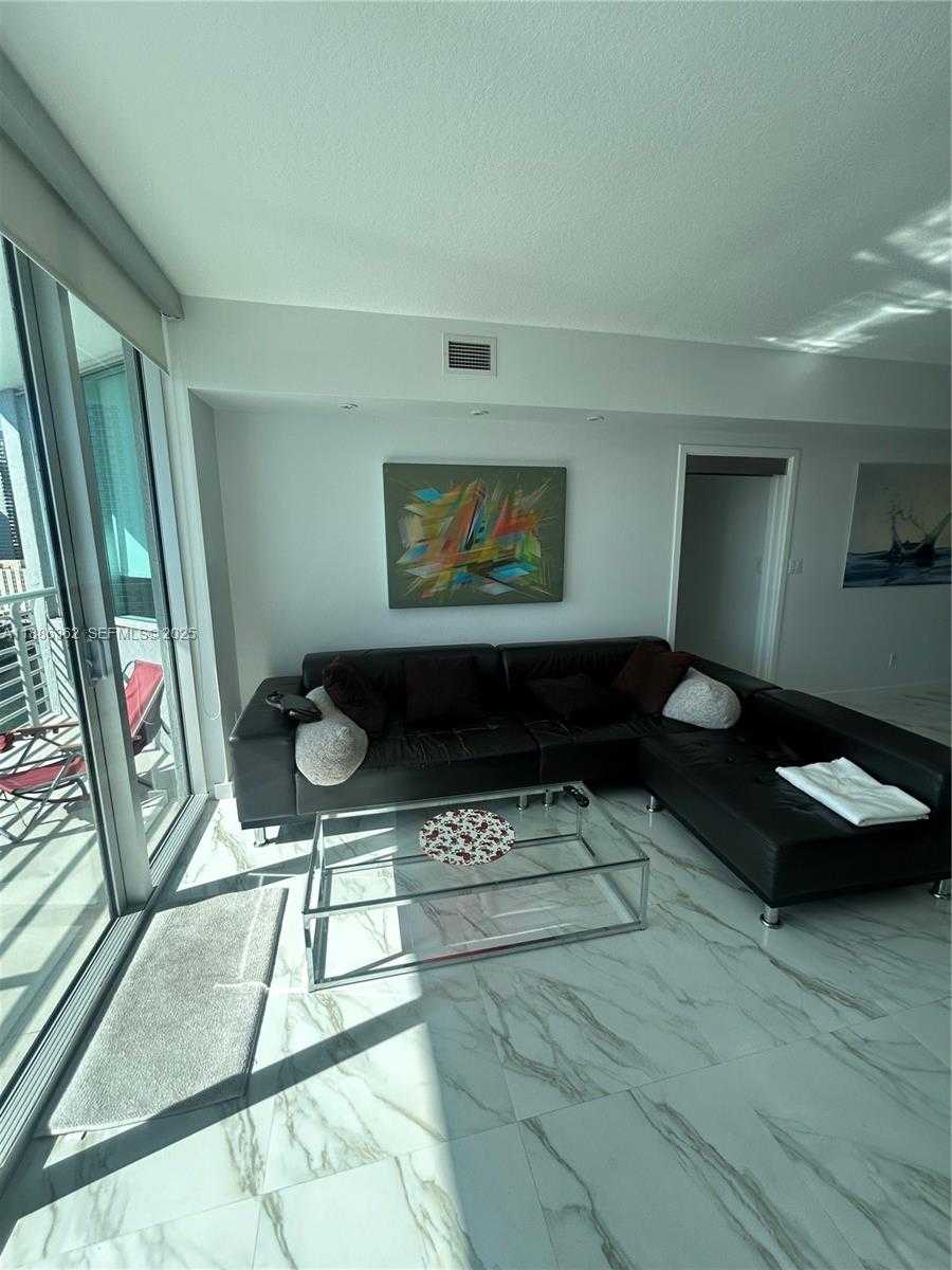 Small Image of 325 SOUTH BISCAYNE BLVD #2321, Miami Number 5