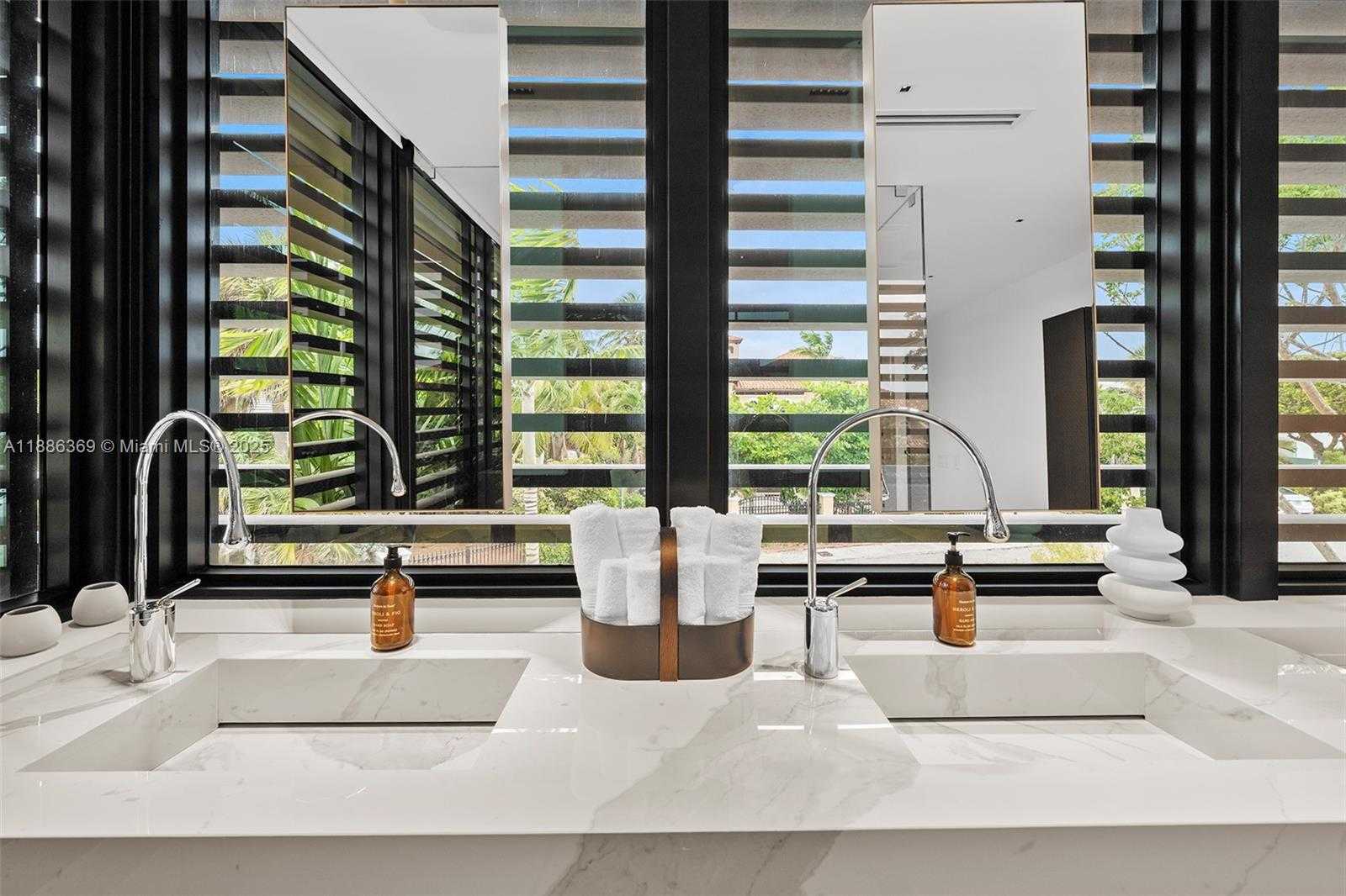 Small Image of 3306 NORTH EAST 16TH ST, Fort Lauderdale Number 34