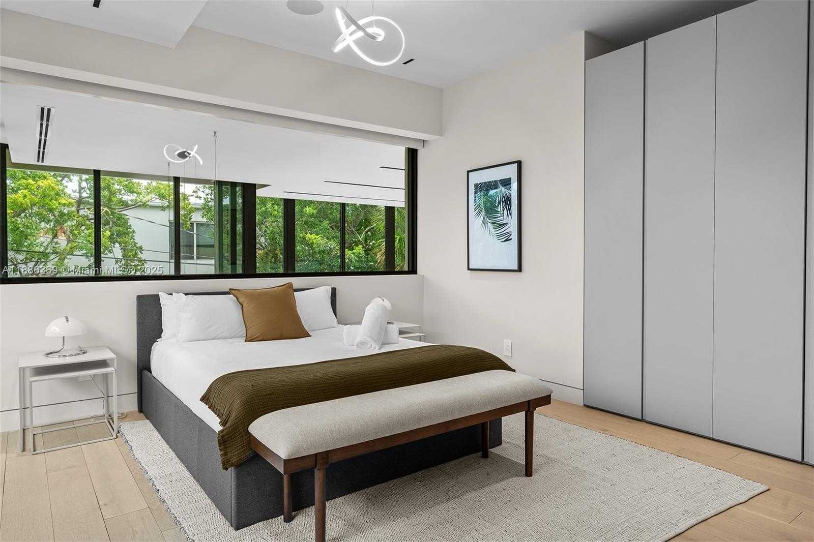 Small Image of 3306 NORTH EAST 16TH ST, Fort Lauderdale Number 43