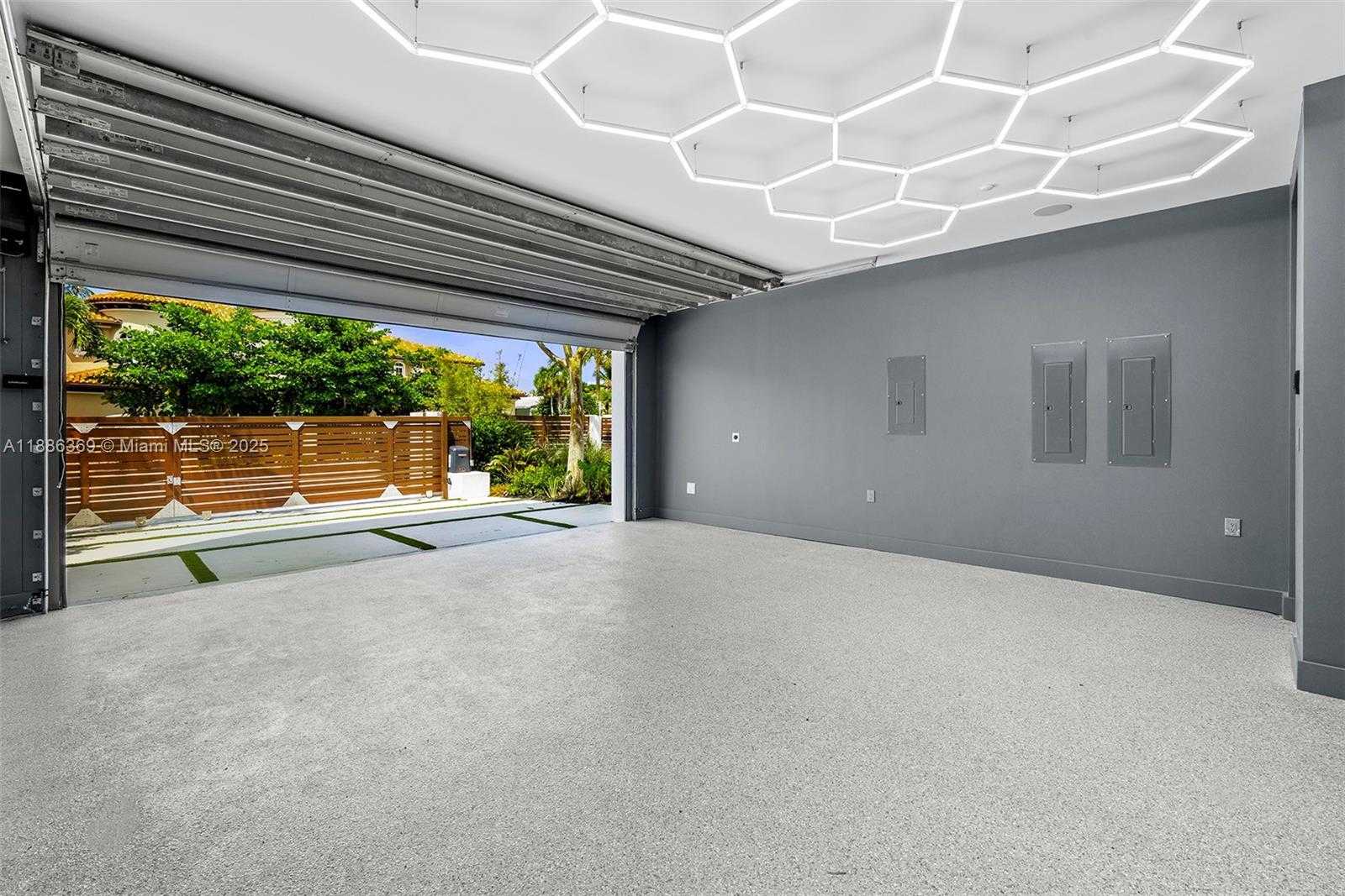 Small Image of 3306 NORTH EAST 16TH ST, Fort Lauderdale Number 52
