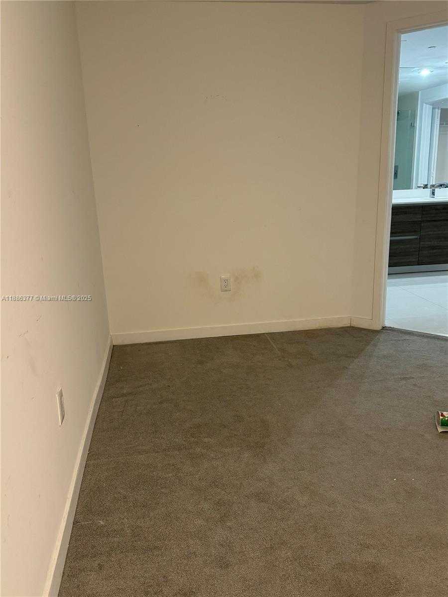 Small Image of 1100 SOUTH MIAMI AVE #3911, Miami Number 5