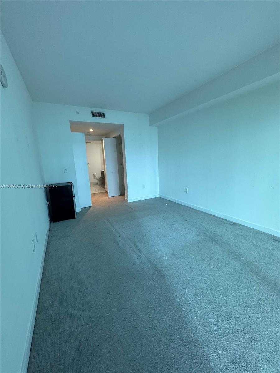 Small Image of 1100 SOUTH MIAMI AVE #3911, Miami Number 6