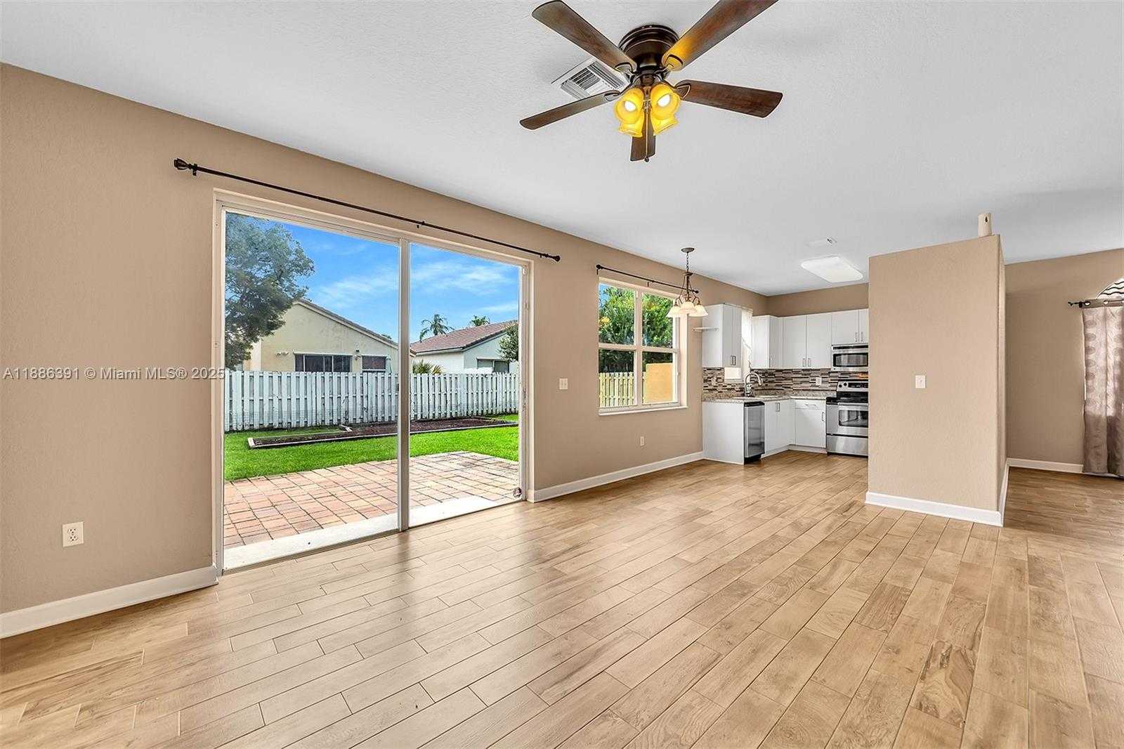 Small Image of 15740 NORTH WEST 16TH CT #1, Pembroke Pines Number 14