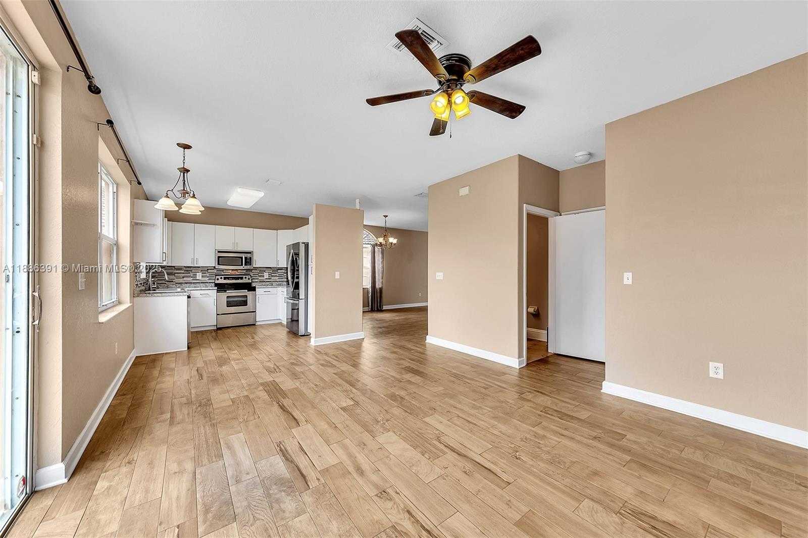 Small Image of 15740 NORTH WEST 16TH CT #1, Pembroke Pines Number 15