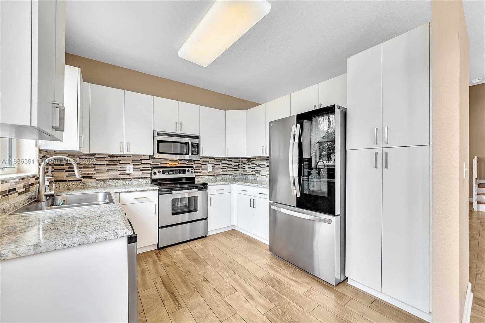 Small Image of 15740 NORTH WEST 16TH CT #1, Pembroke Pines Number 18